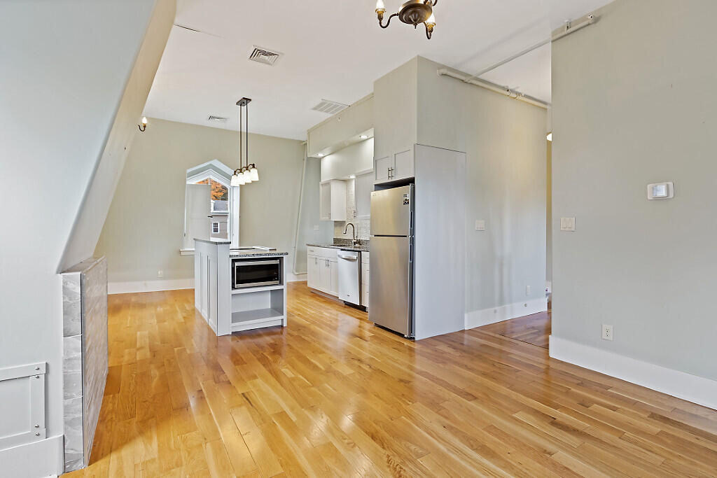 15 Middle Street UNIT 3, Hallowell, ME, 04347