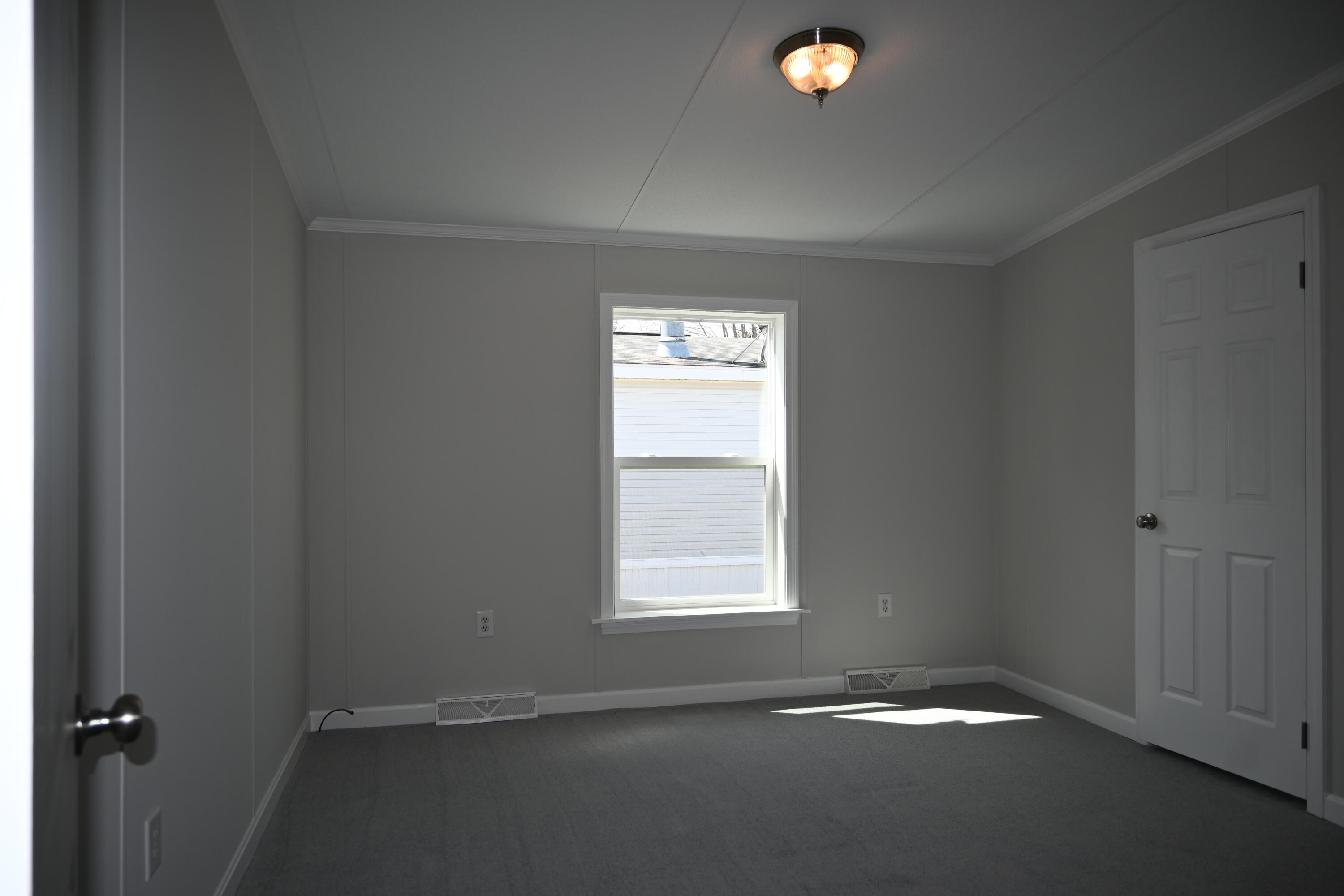 13 Young Avenue, Brunswick, ME, 04011