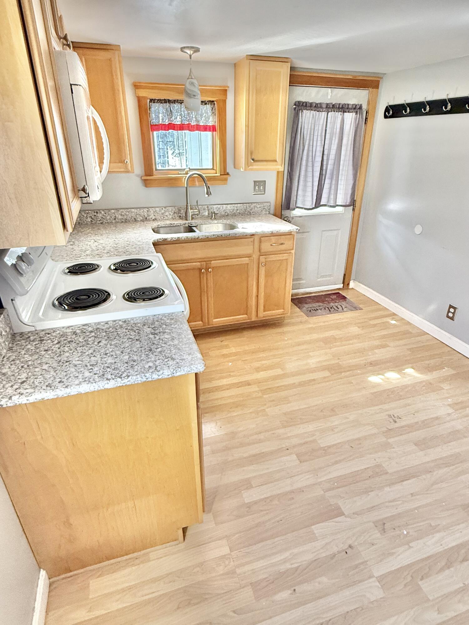 31 Delmont Street, Presque Isle, ME, 04769