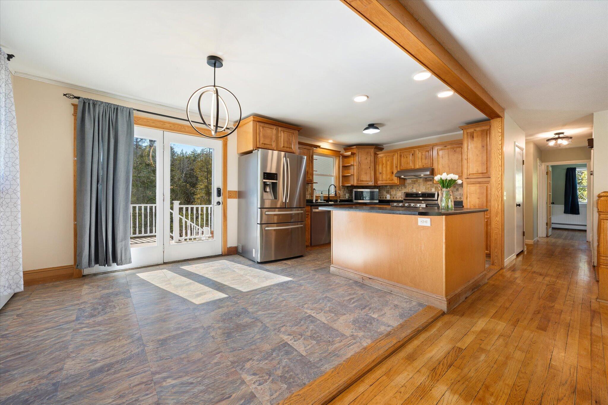 32 Charles Drive, Holden, ME, 04429