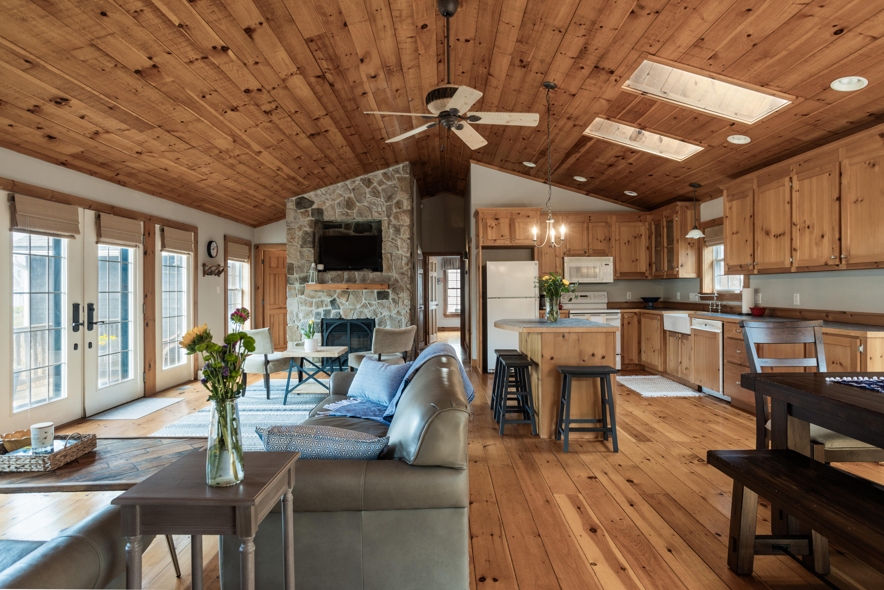 16 Fort Hill Ext Avenue, York, ME, 03909