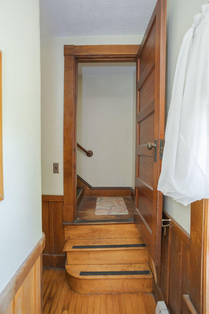 72 Main Street, Peru, ME, 04290