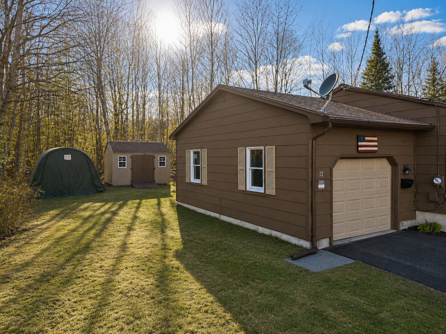 32 Lawn Avenue, Gorham, ME, 04038