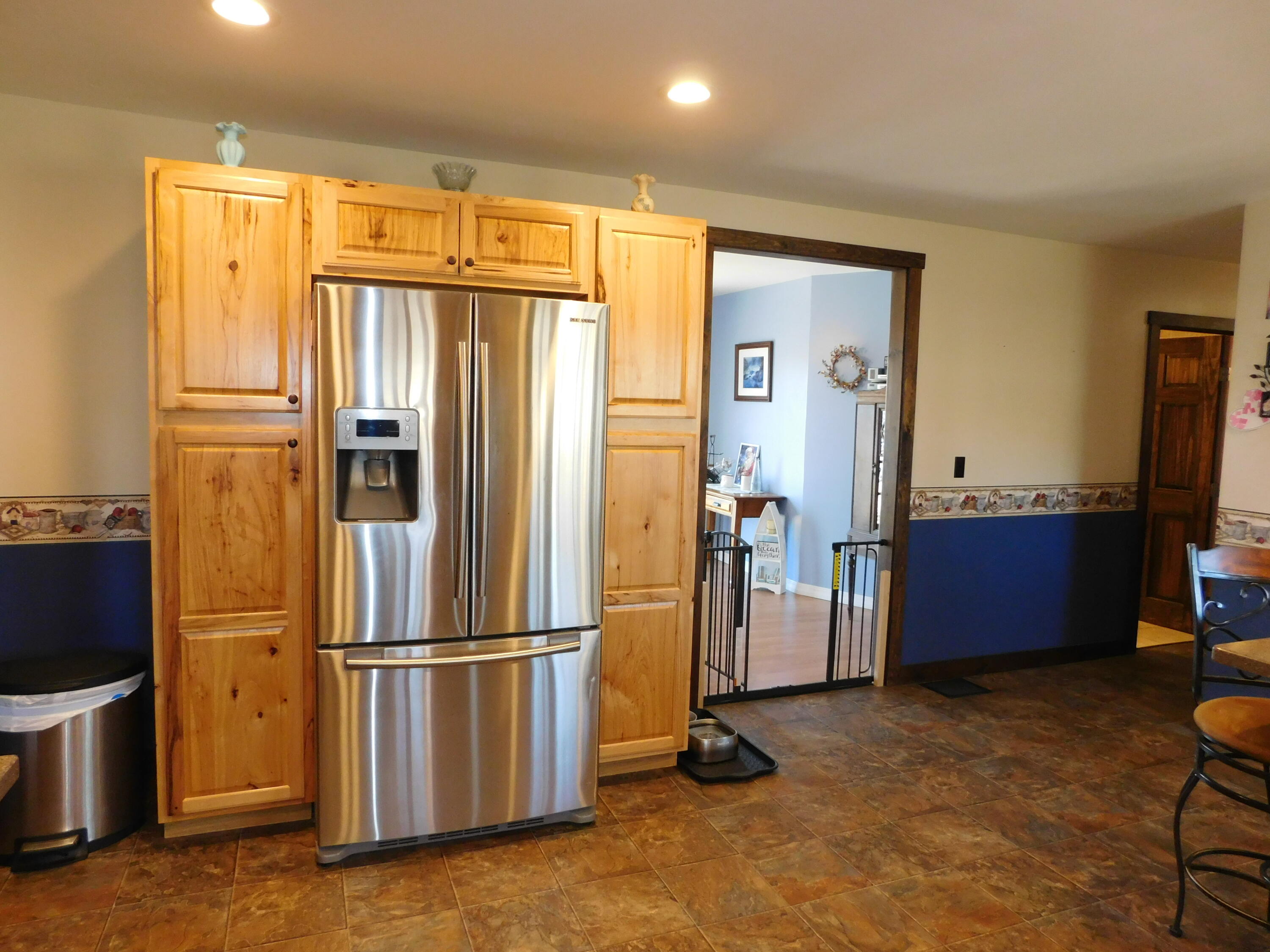 557 Enfield Road, Lincoln, ME, 04457