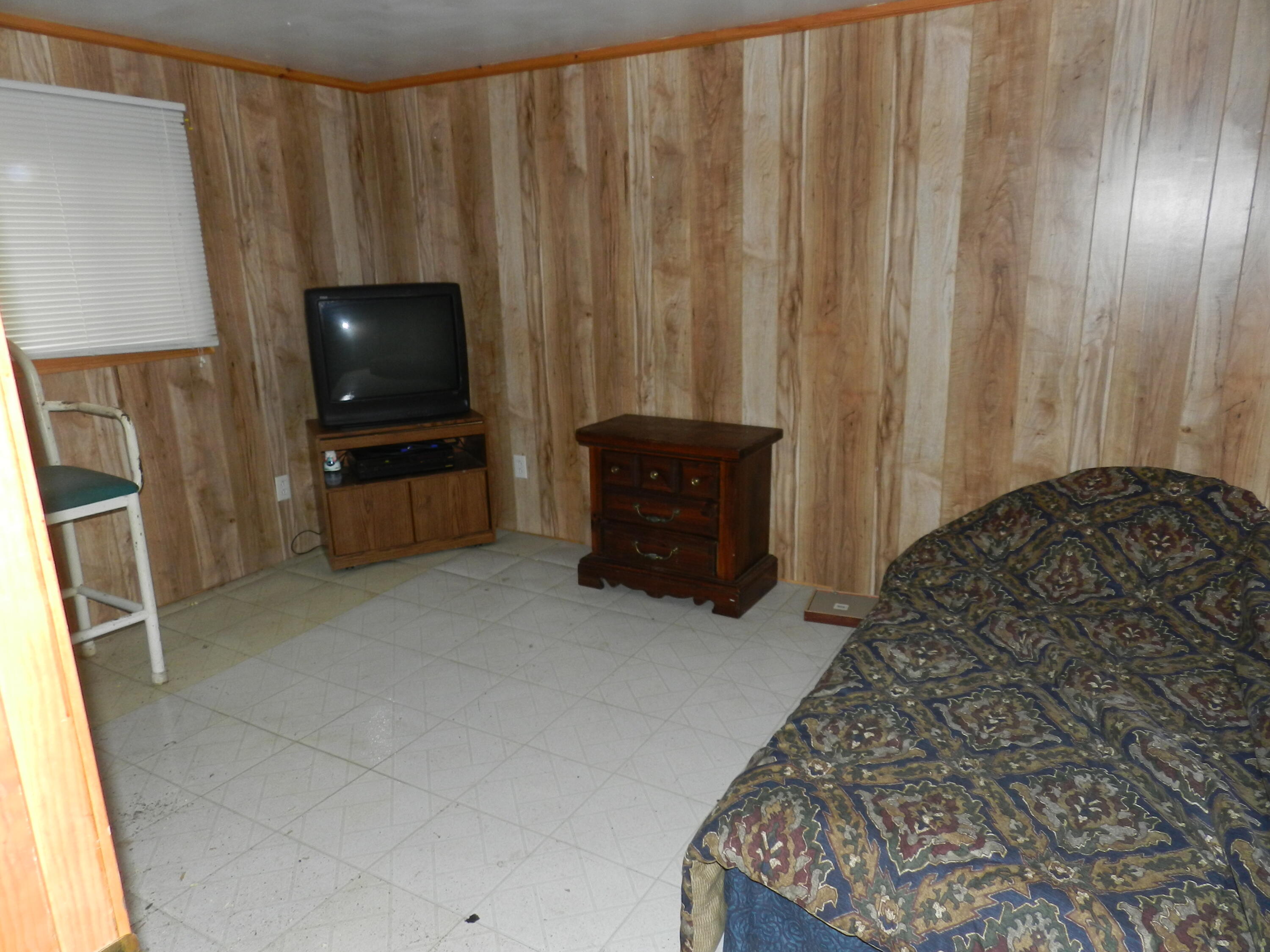 632 County Road, Milford, ME, 04461