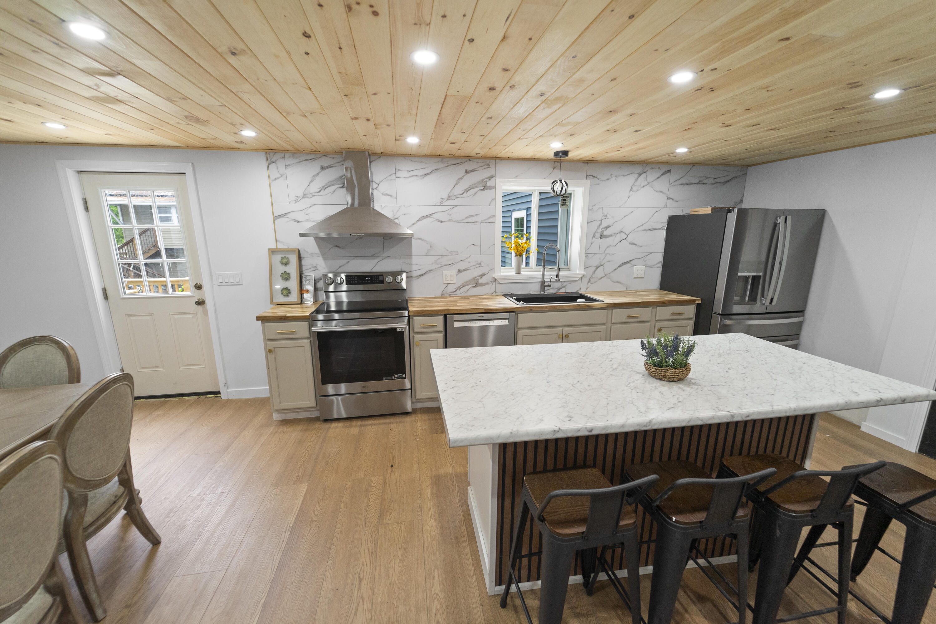 Photo of 156 Essex Street Bangor ME 04401