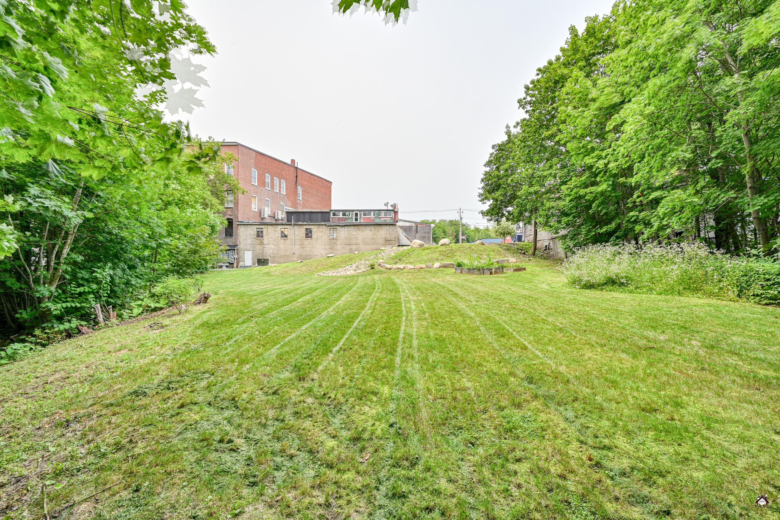 46 Main Street, Oakland, ME 04358 215-lp-111