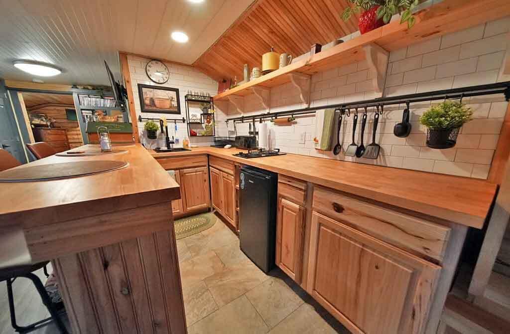 wild-hickory-kitchen-me-cab