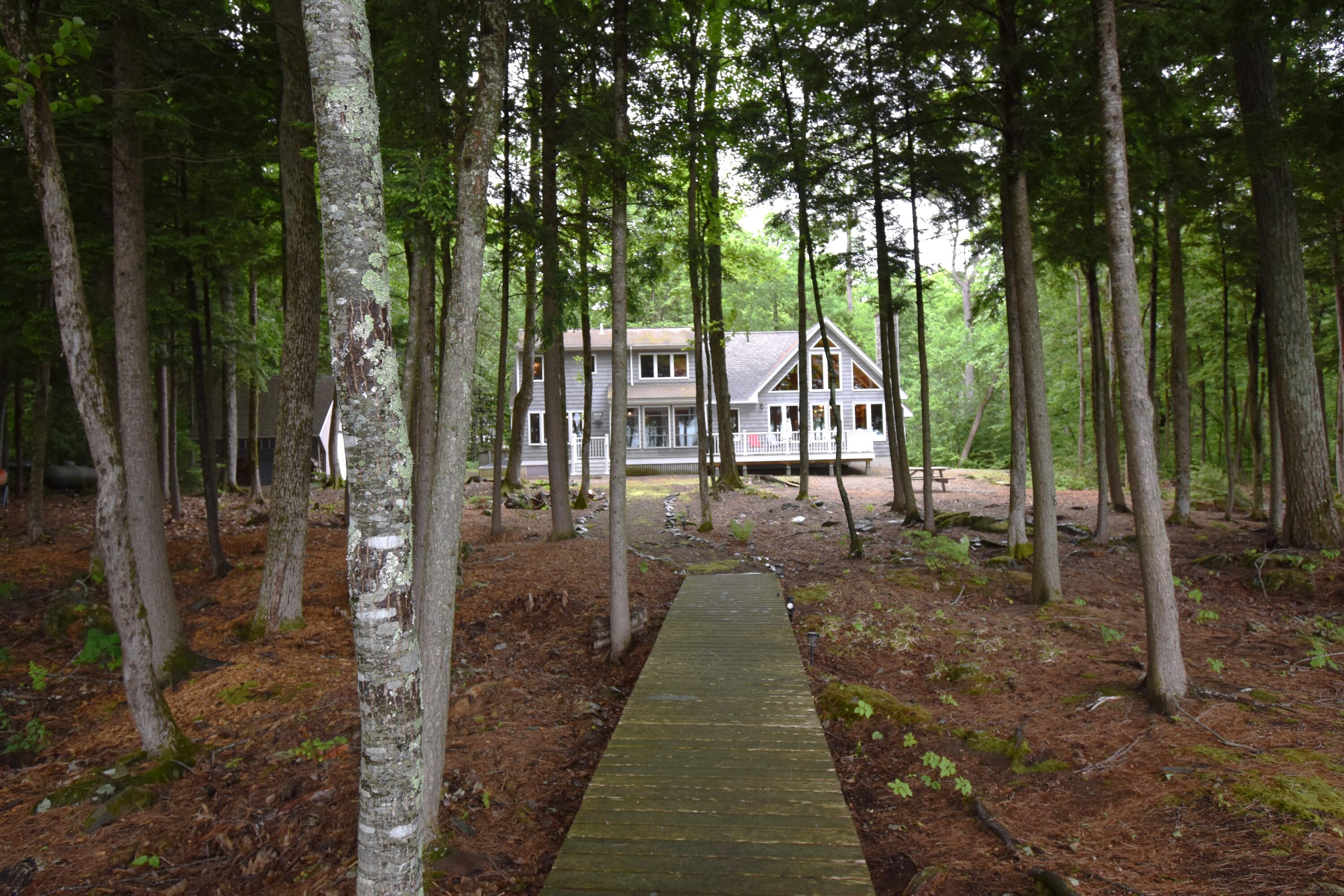 107 Shady Lane, Newport, ME, 04953