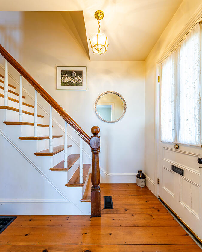 8 Chestnut Hill, Camden, ME, 04843