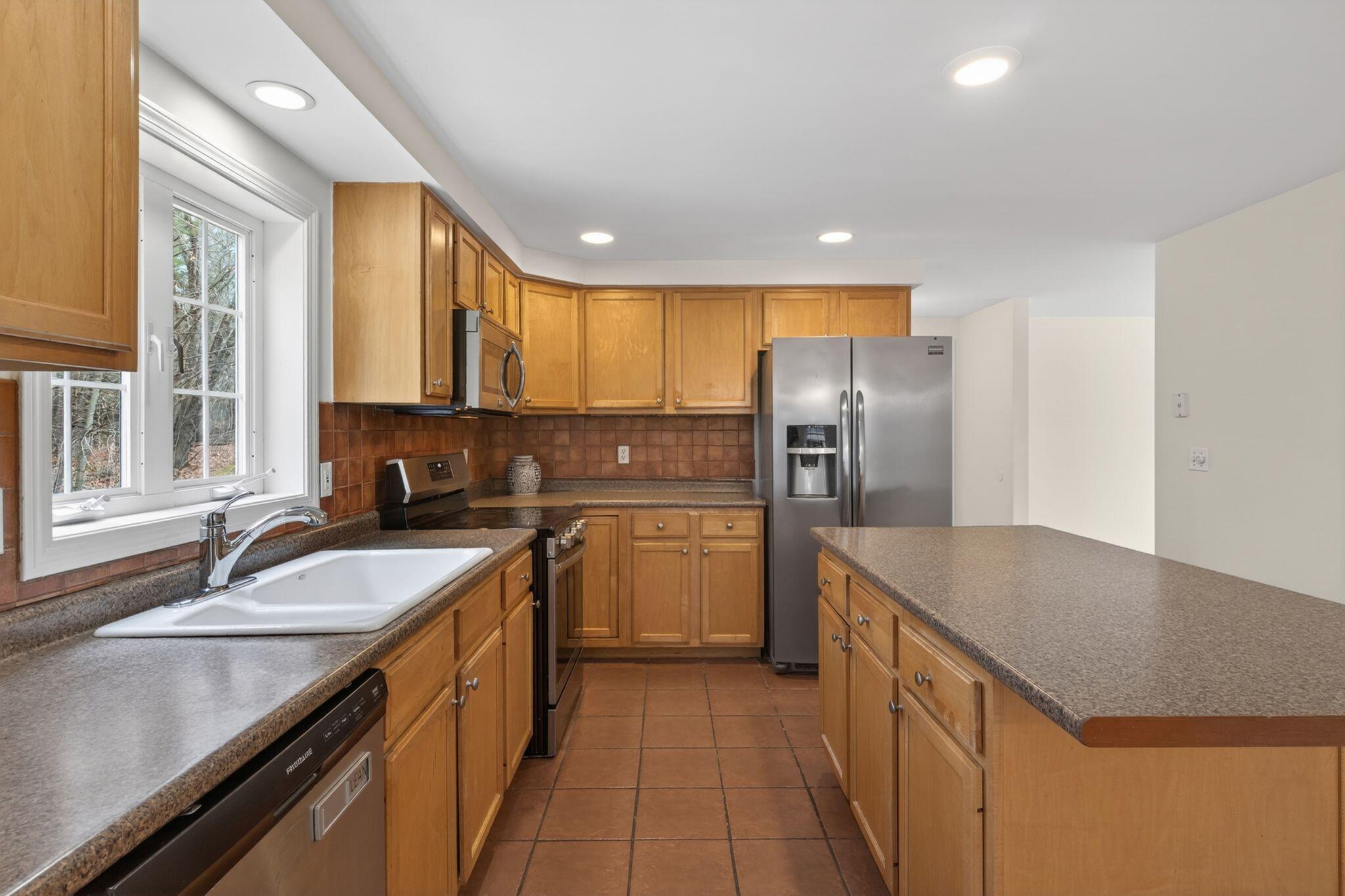 6 Regal Pines Drive, Scarborough, ME, 04074