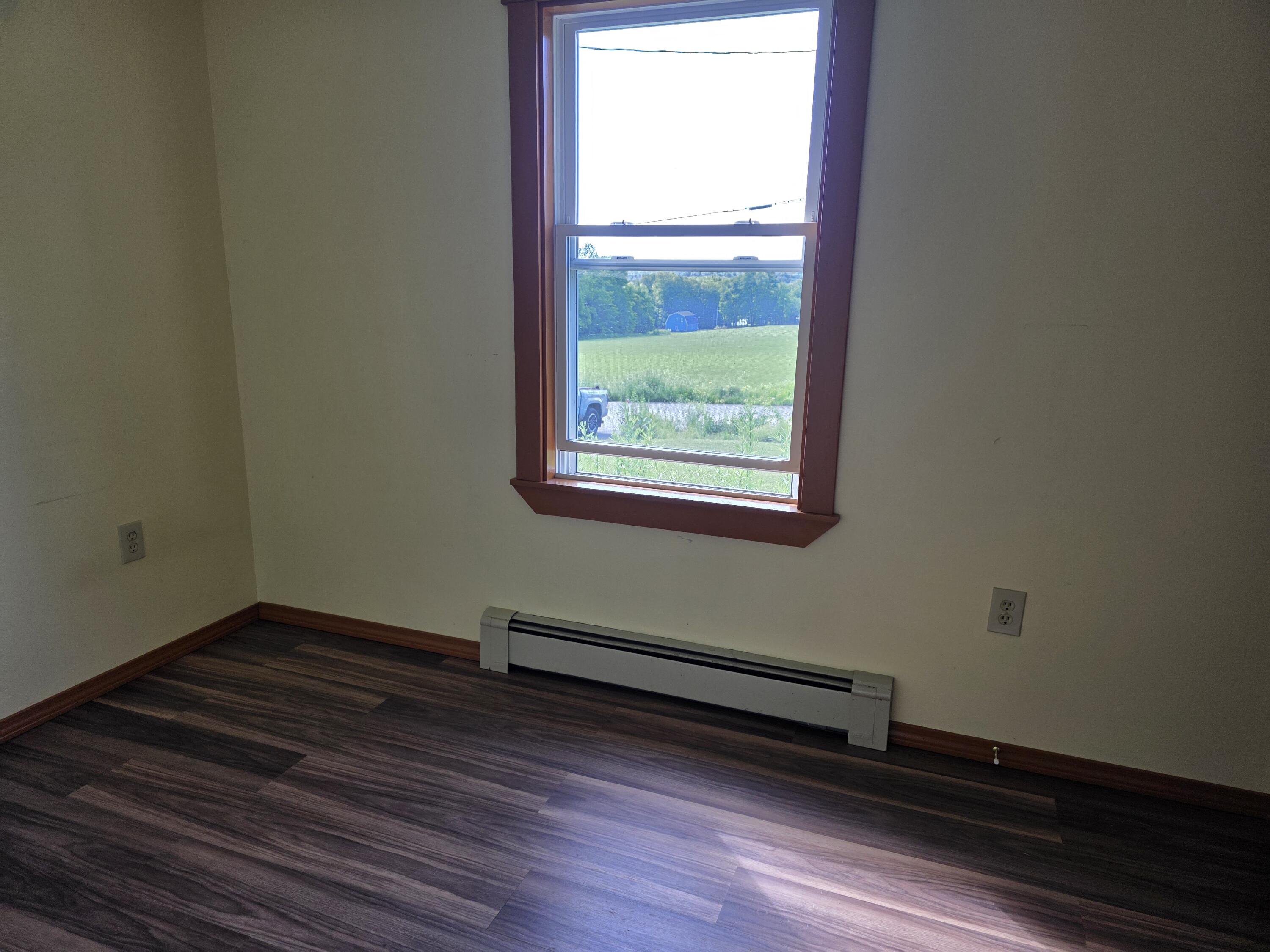 2 Number 10 Road, Dexter, ME 04930 12917