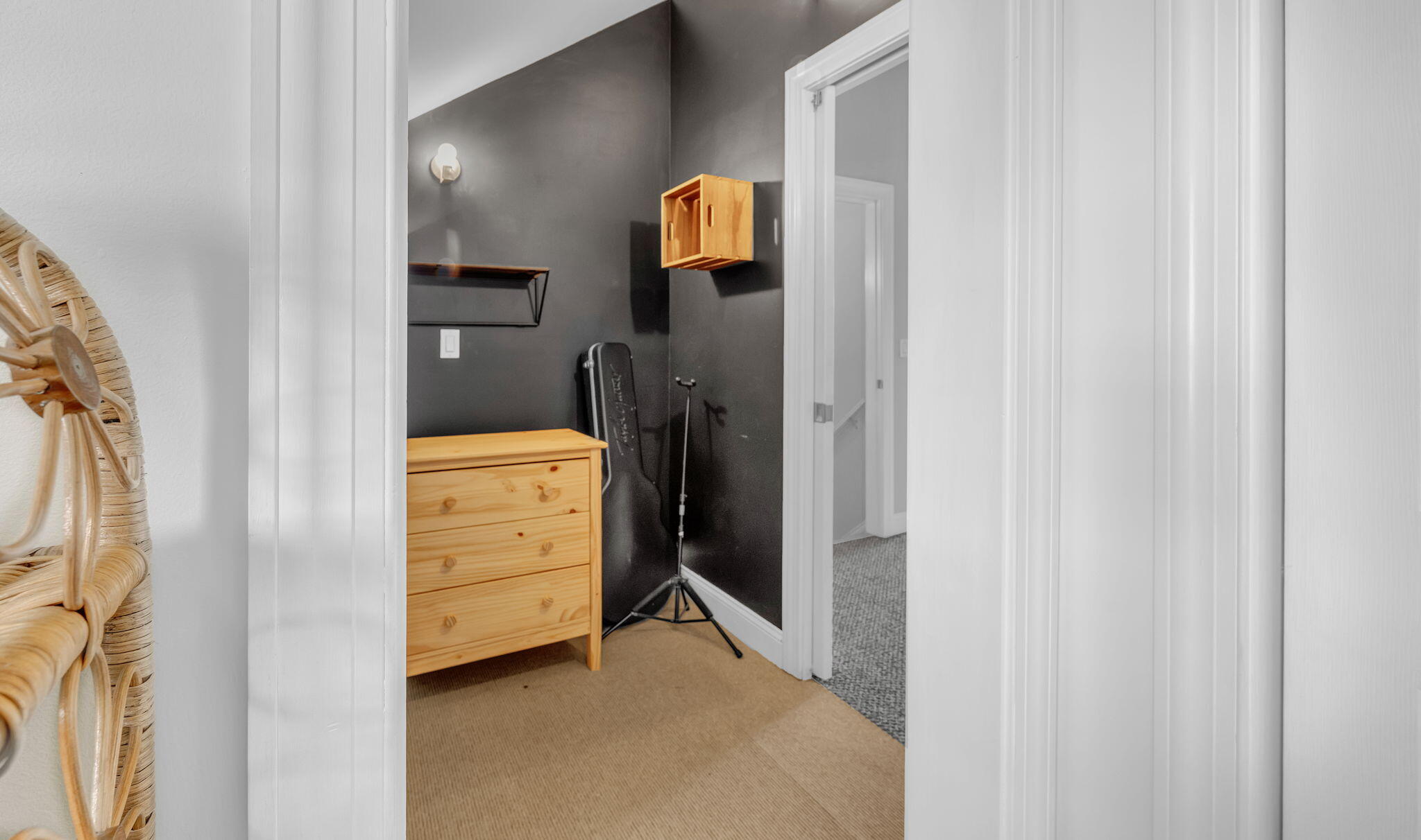 52-web-or-mls-40-hillview-dr