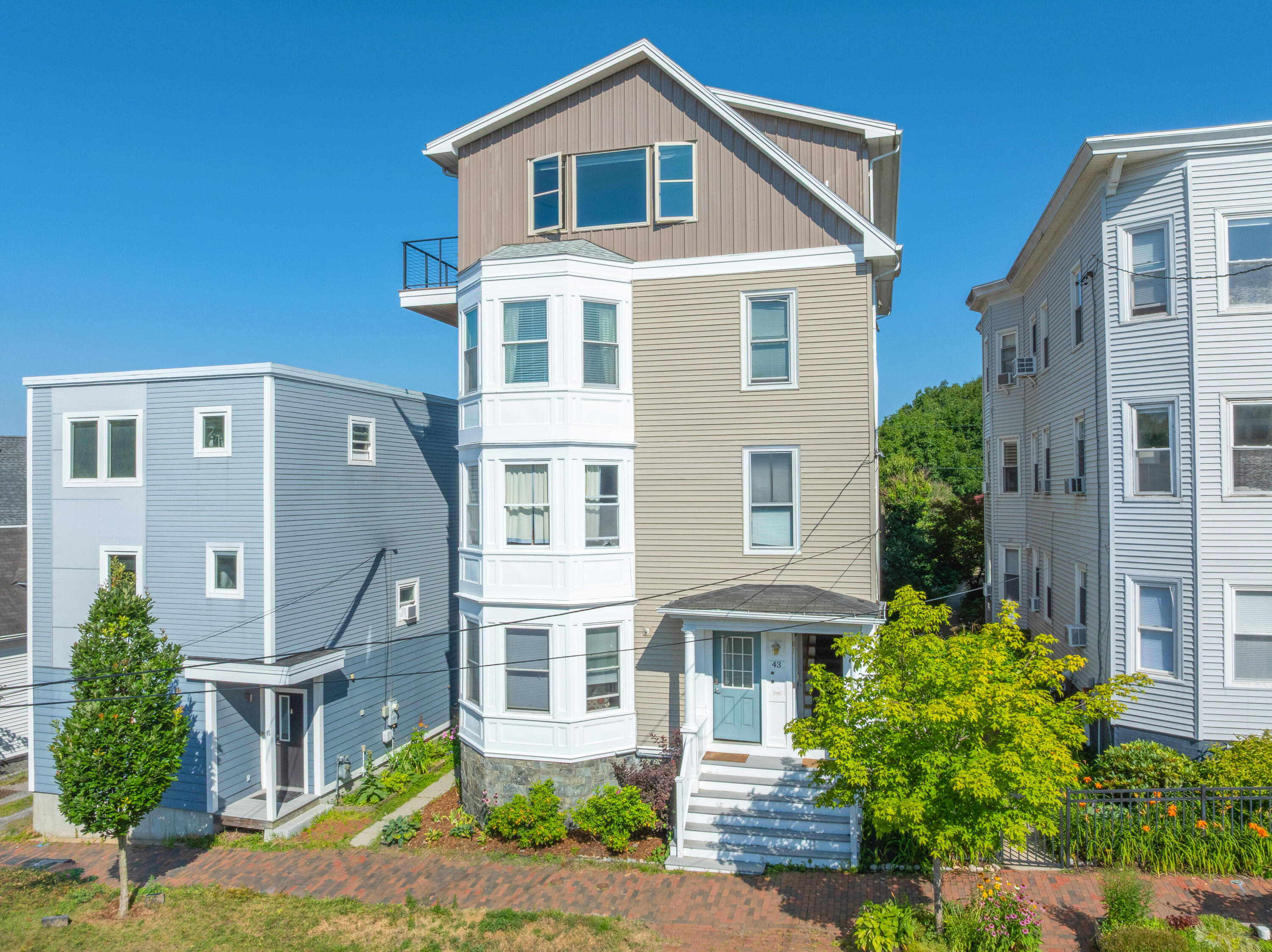Photo of 43 Cumberland Avenue #2 Portland ME 04101