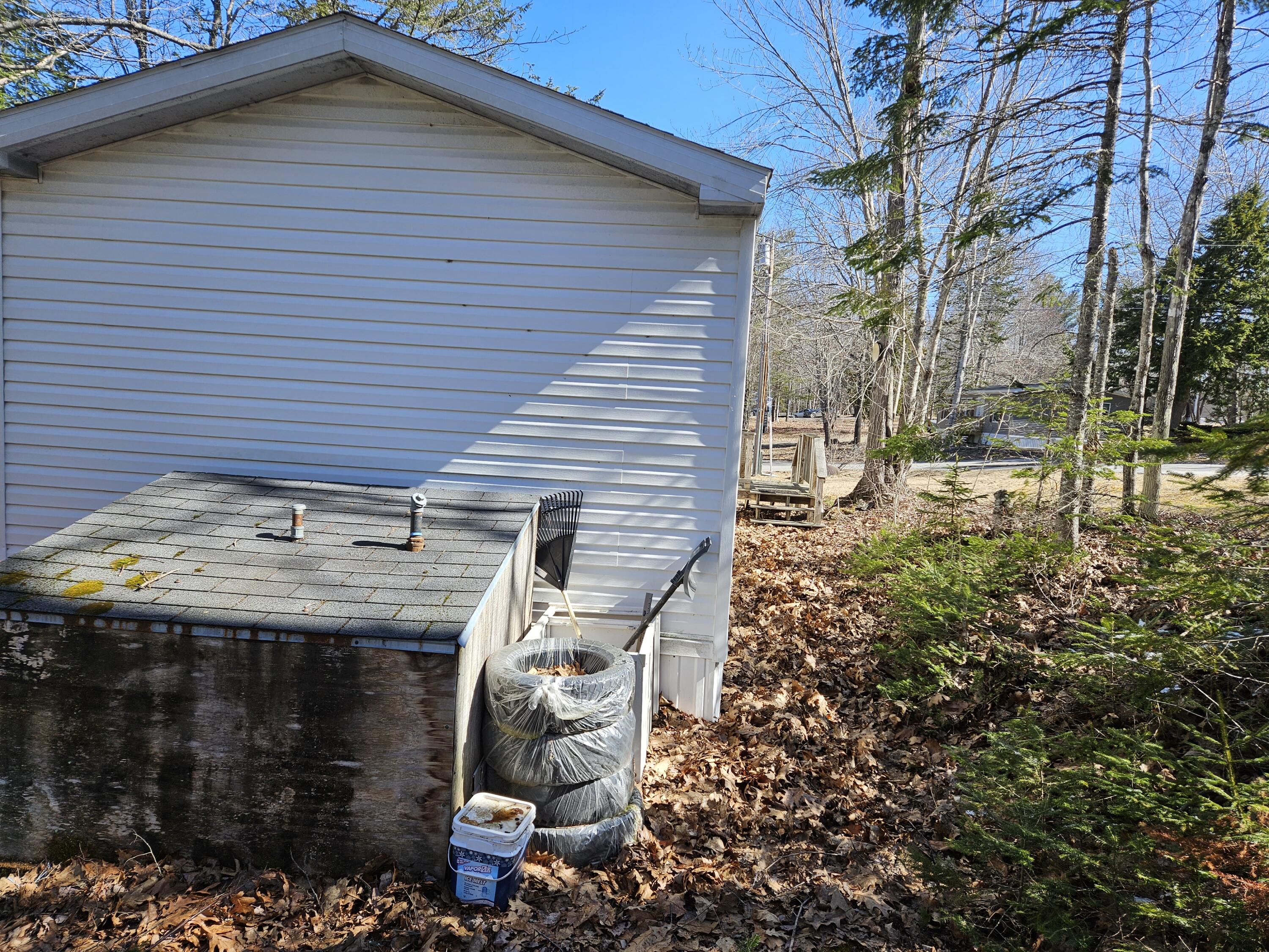 115 Penney Lane, Bradley, ME, 04411