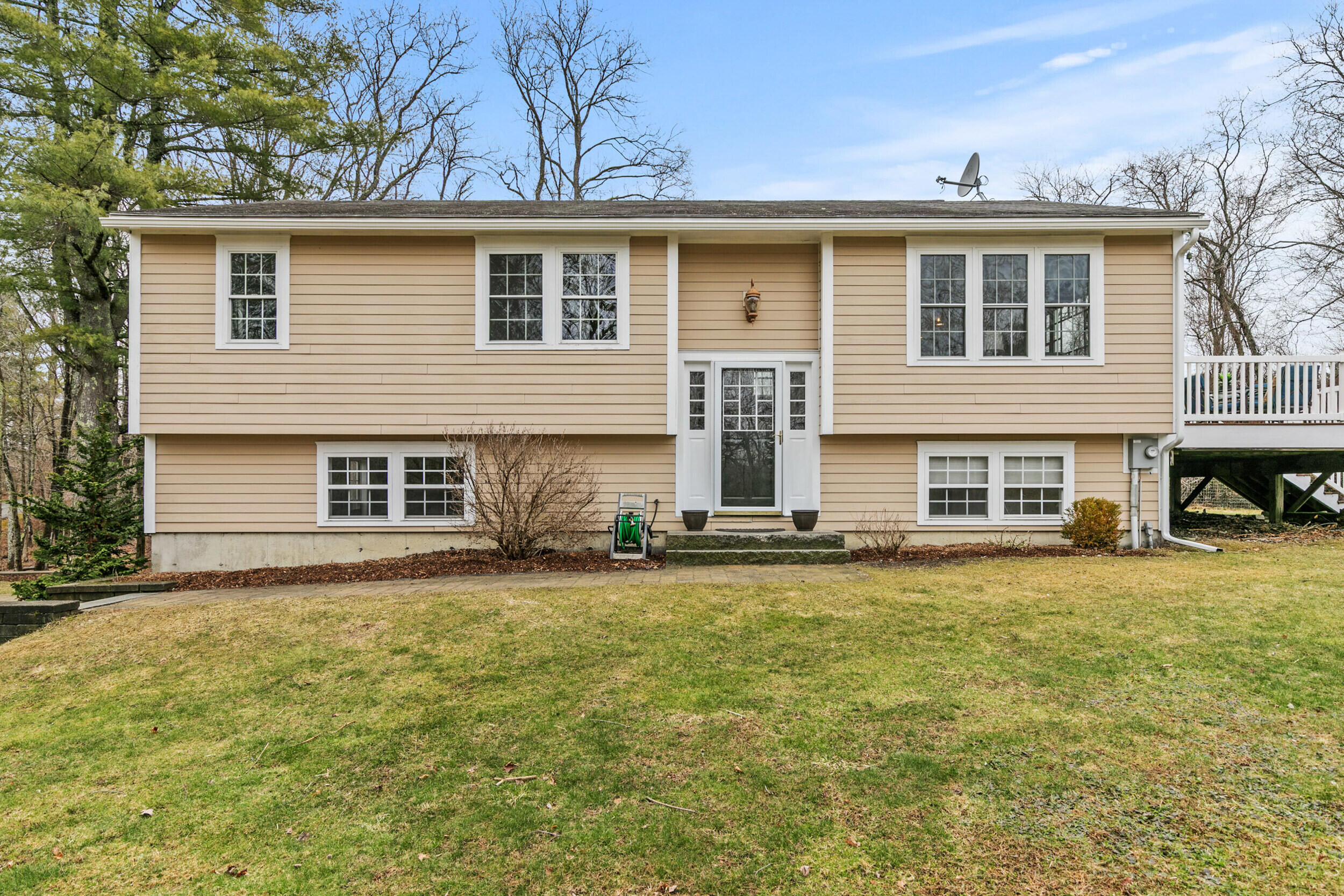 281 Range Road, Cumberland, ME, 04021