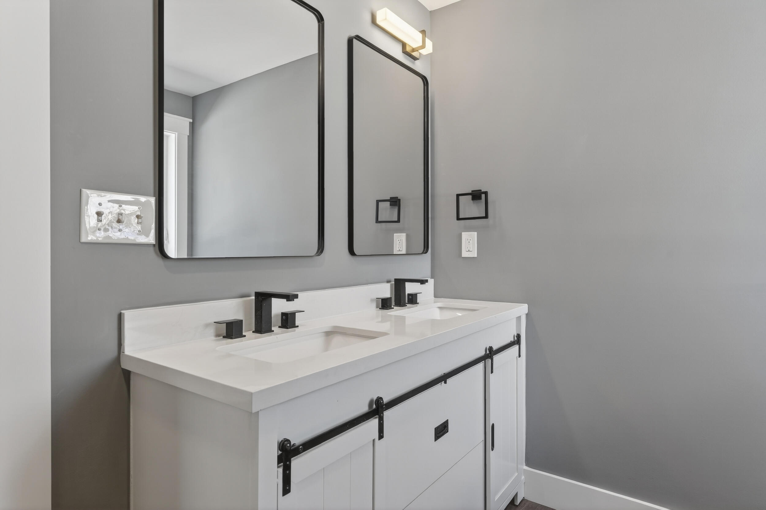295 Mount Mica Road, Paris, ME, 04281