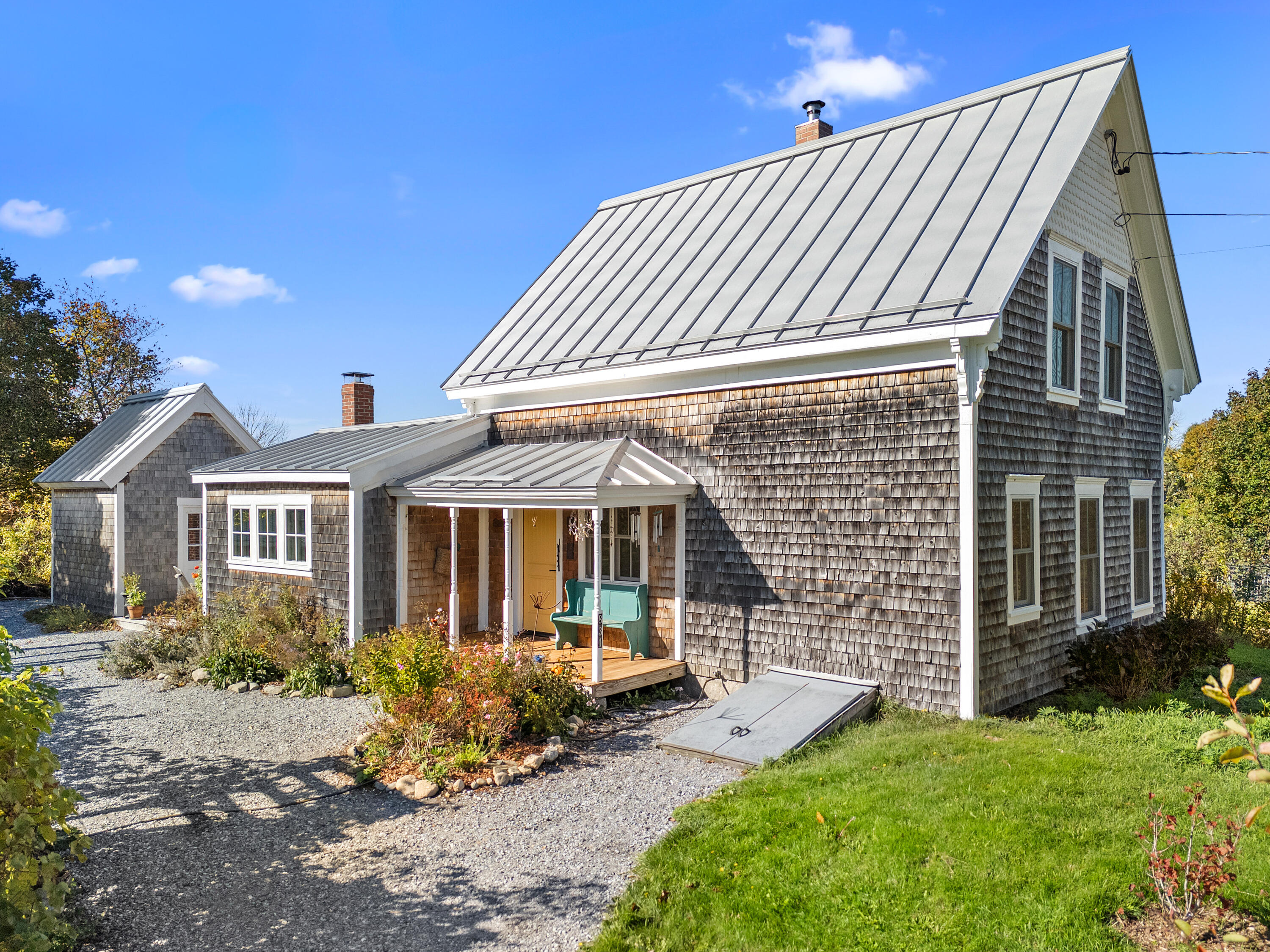 Photo of 831 Dutch Neck Road Waldoboro ME 04572