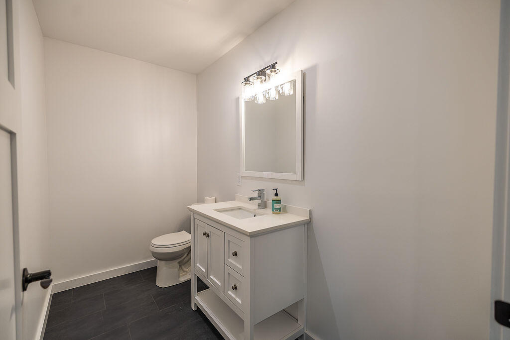 497 N Parish Road, Turner, ME, 04282