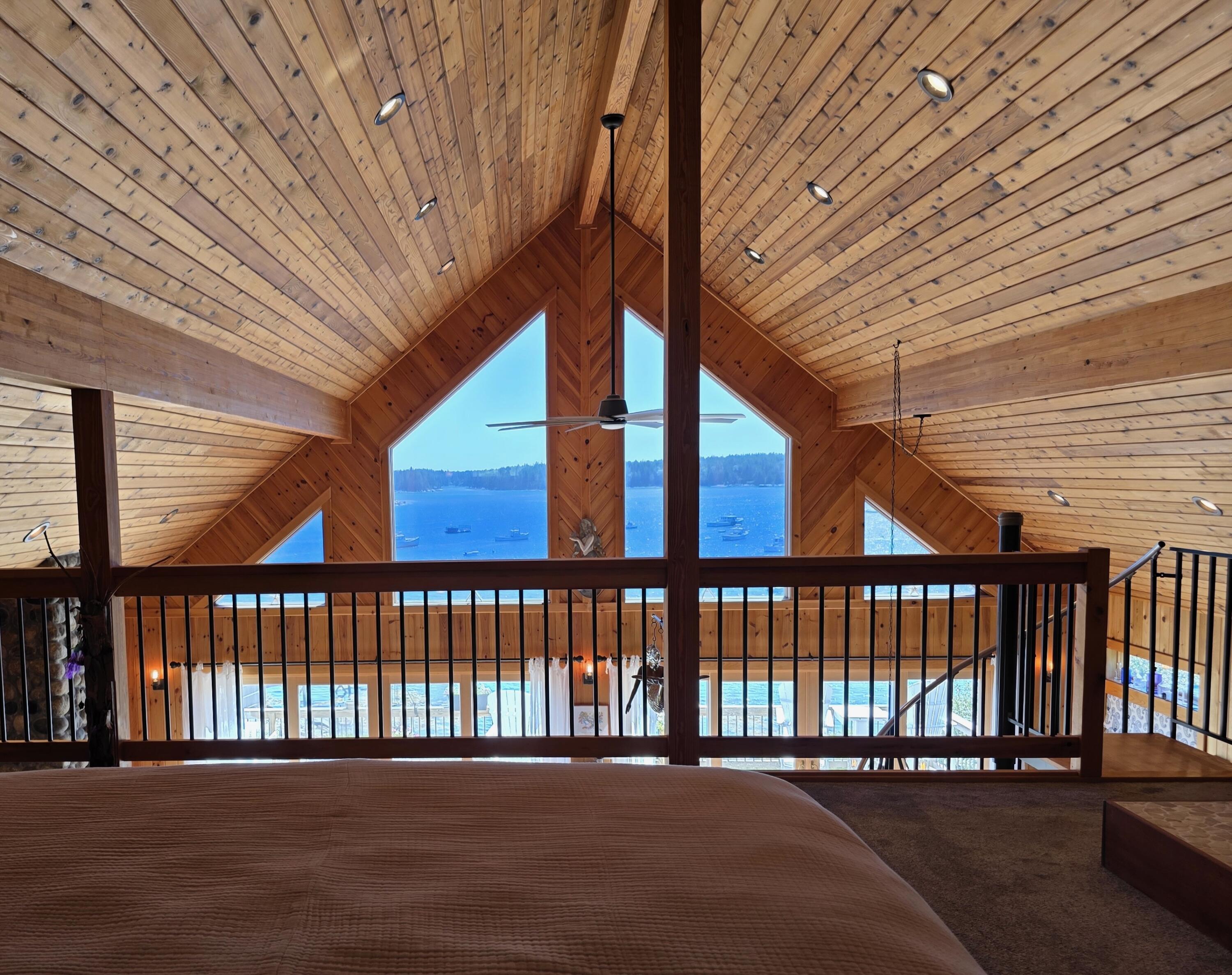 28 City Point Road, Vinalhaven, ME, 04863