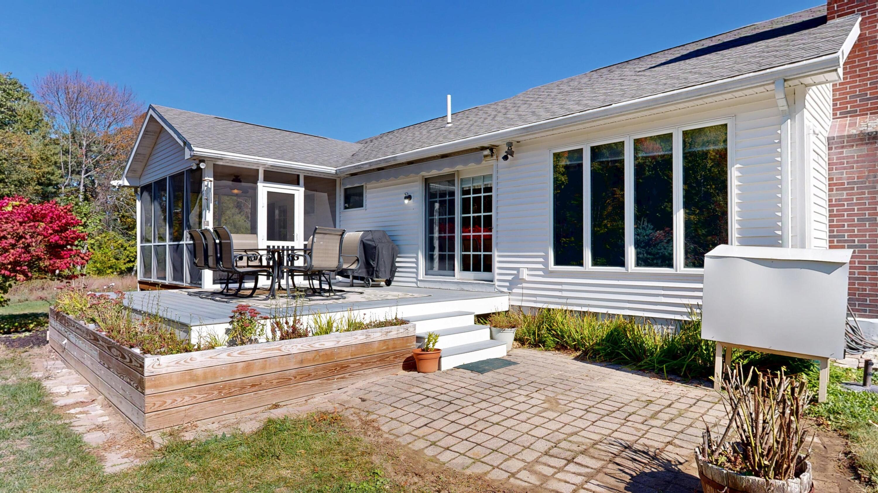 12 Hartford Street, Lewiston, ME, 04240