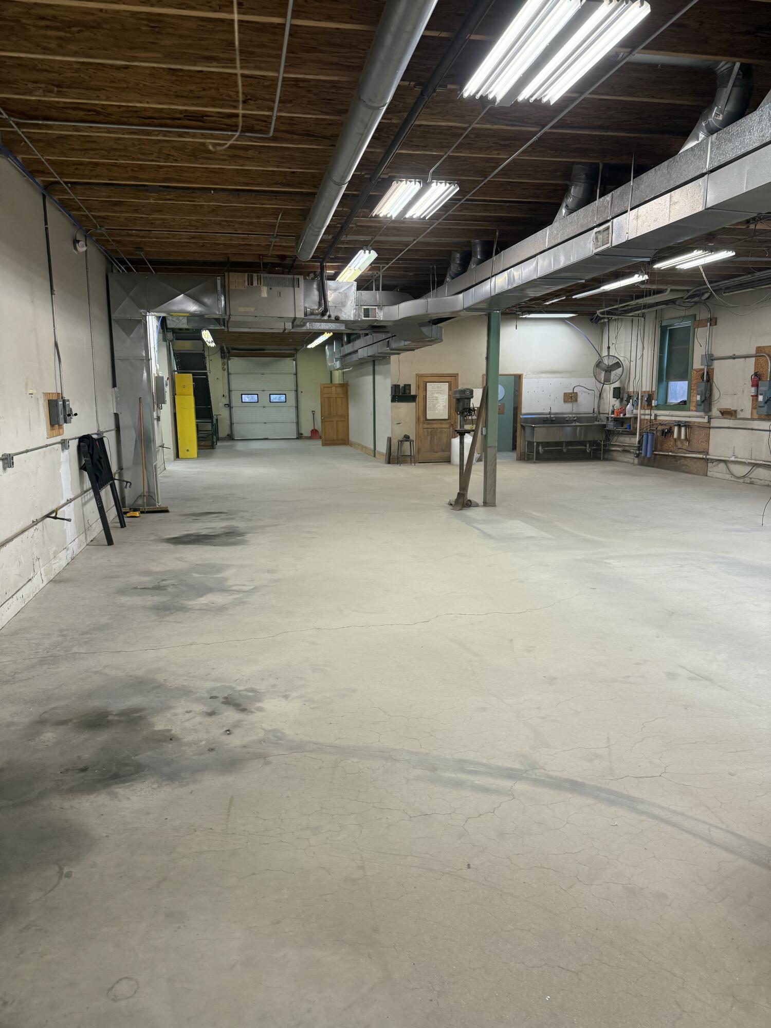 783 Auburn Road, Peru, ME, 04290