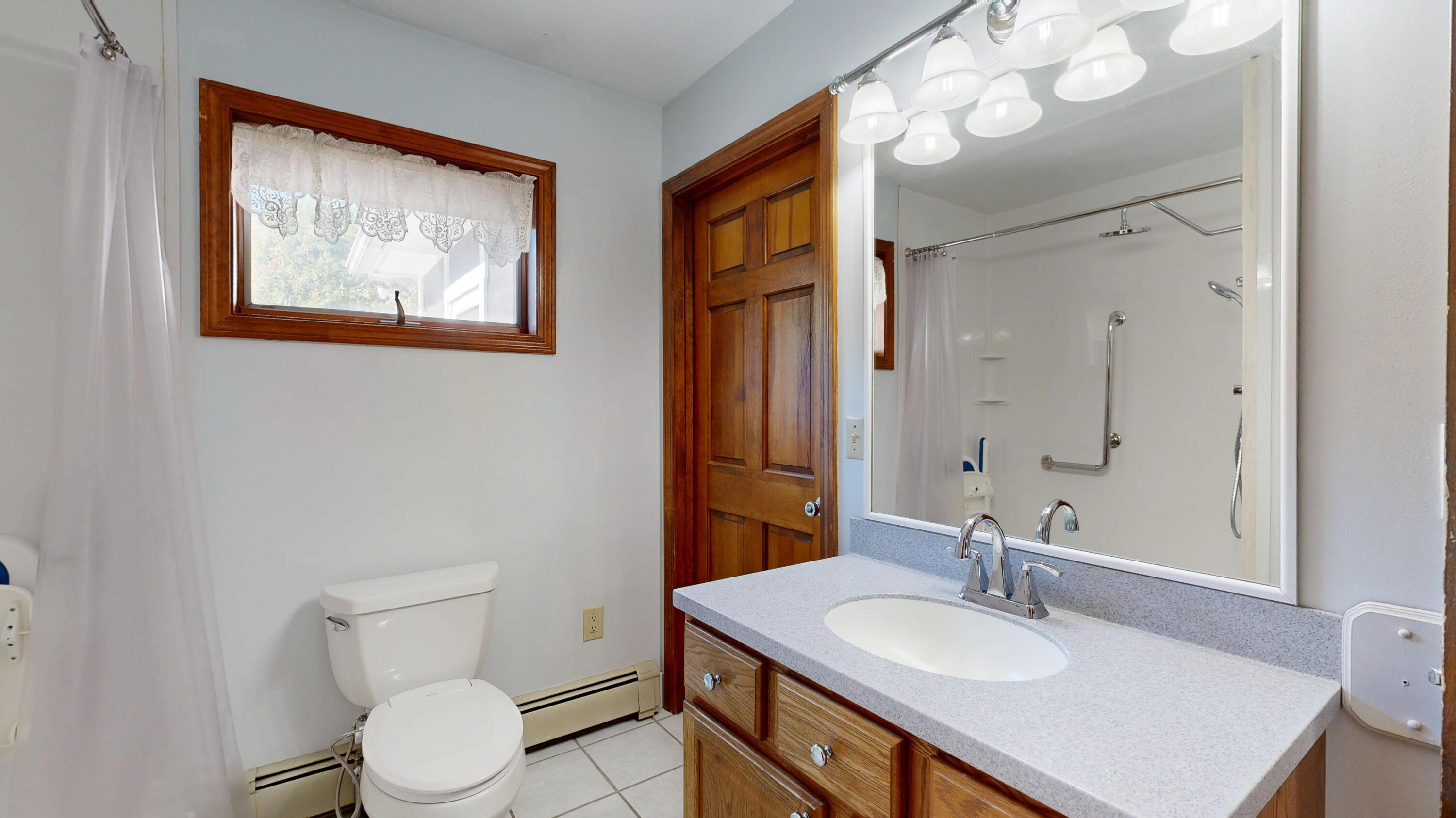 12 Hartford Street, Lewiston, ME, 04240