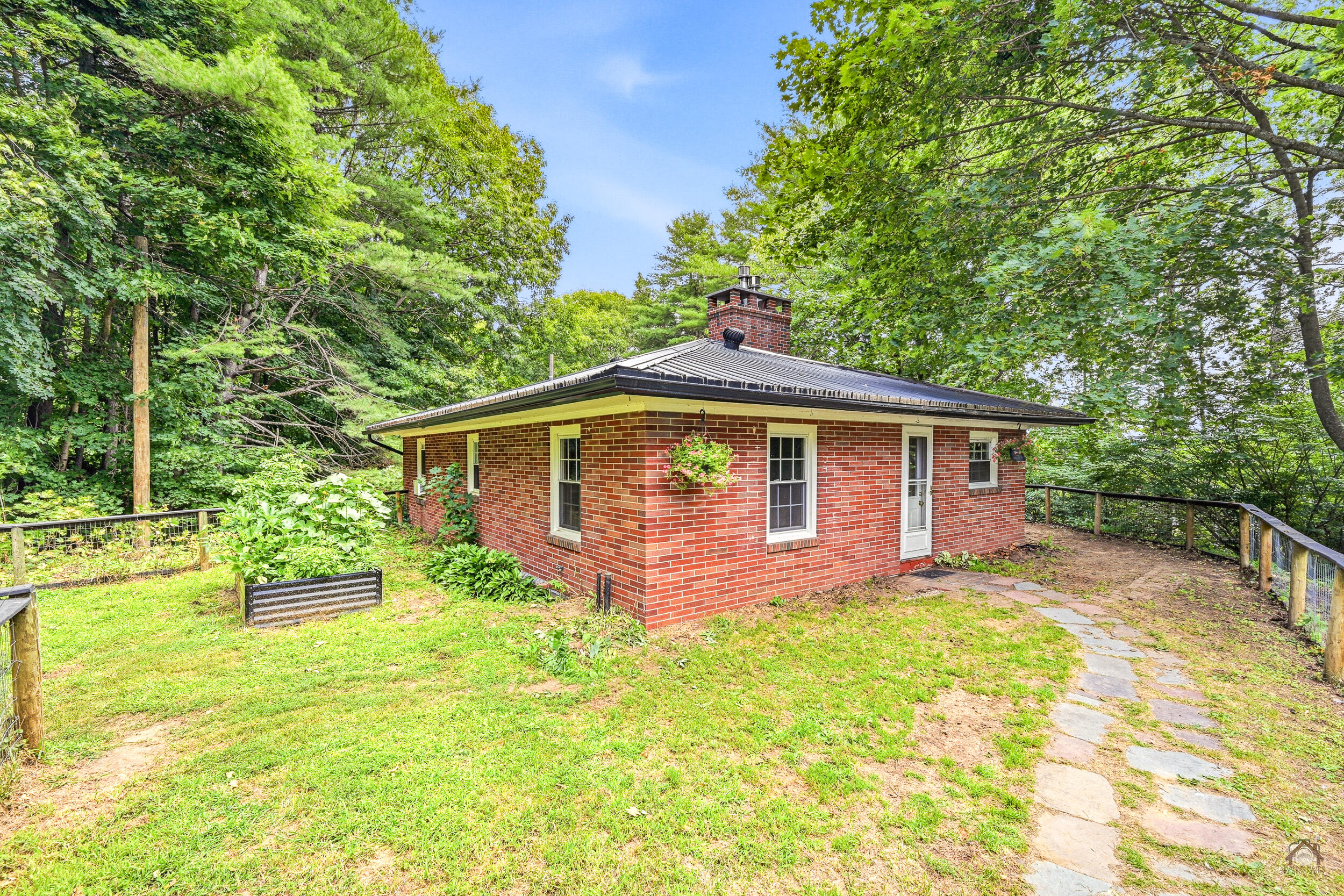 Photo of 10 Hillcrest Road Livermore Falls ME 04254