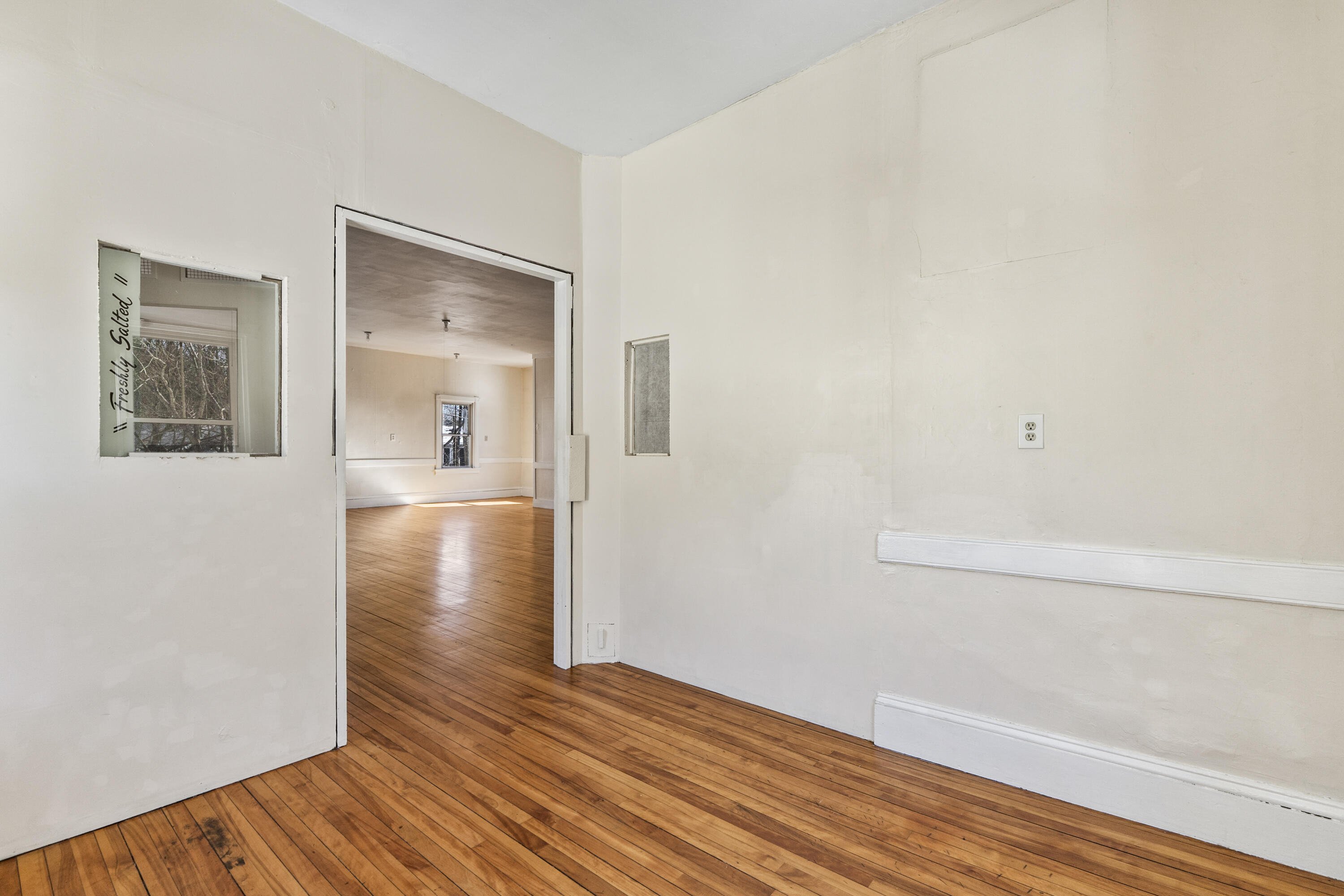 38 Main Street, Topsham, ME, 04086