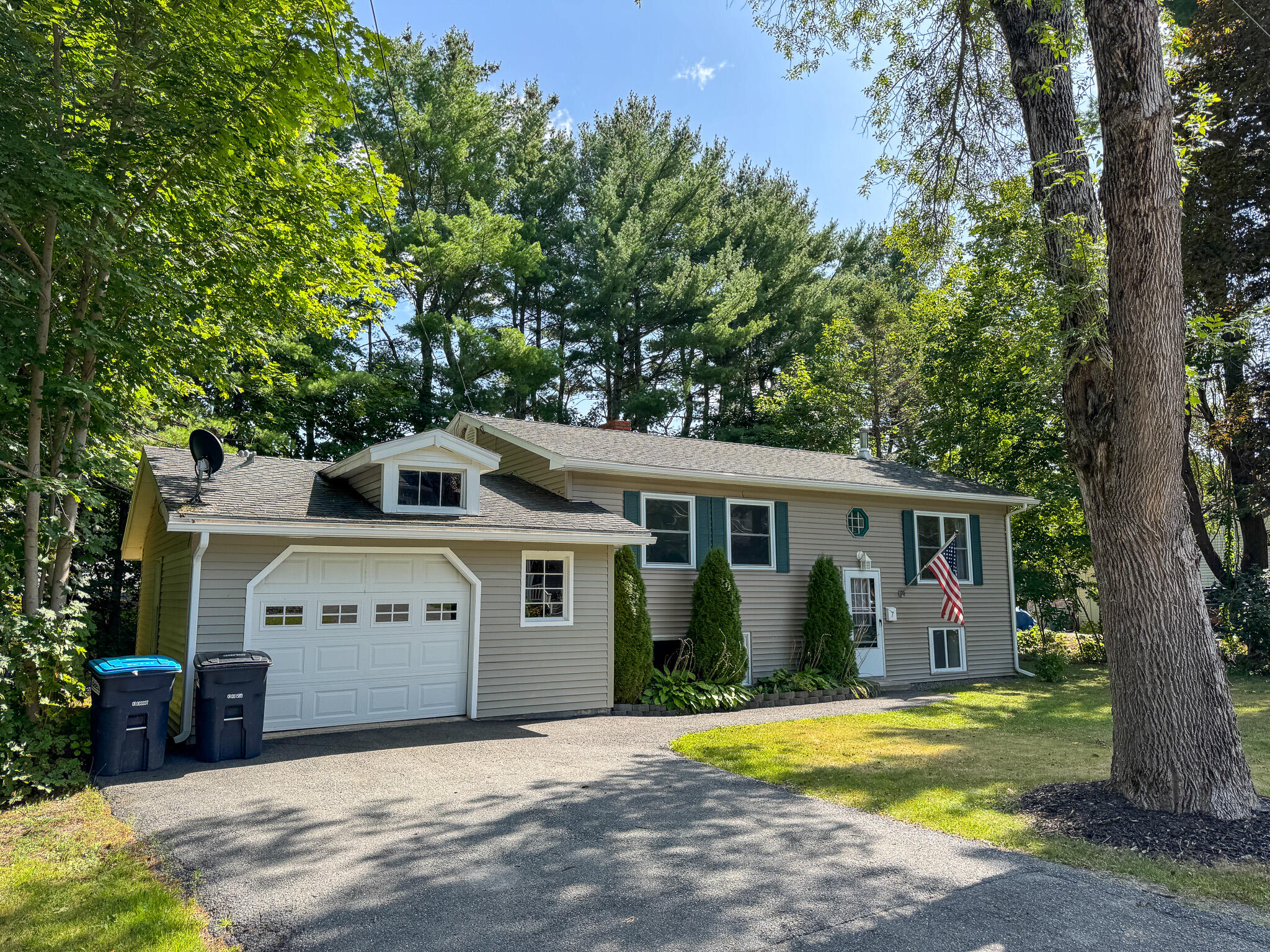 Photo of 7 Pinewood Street Orono ME 04473