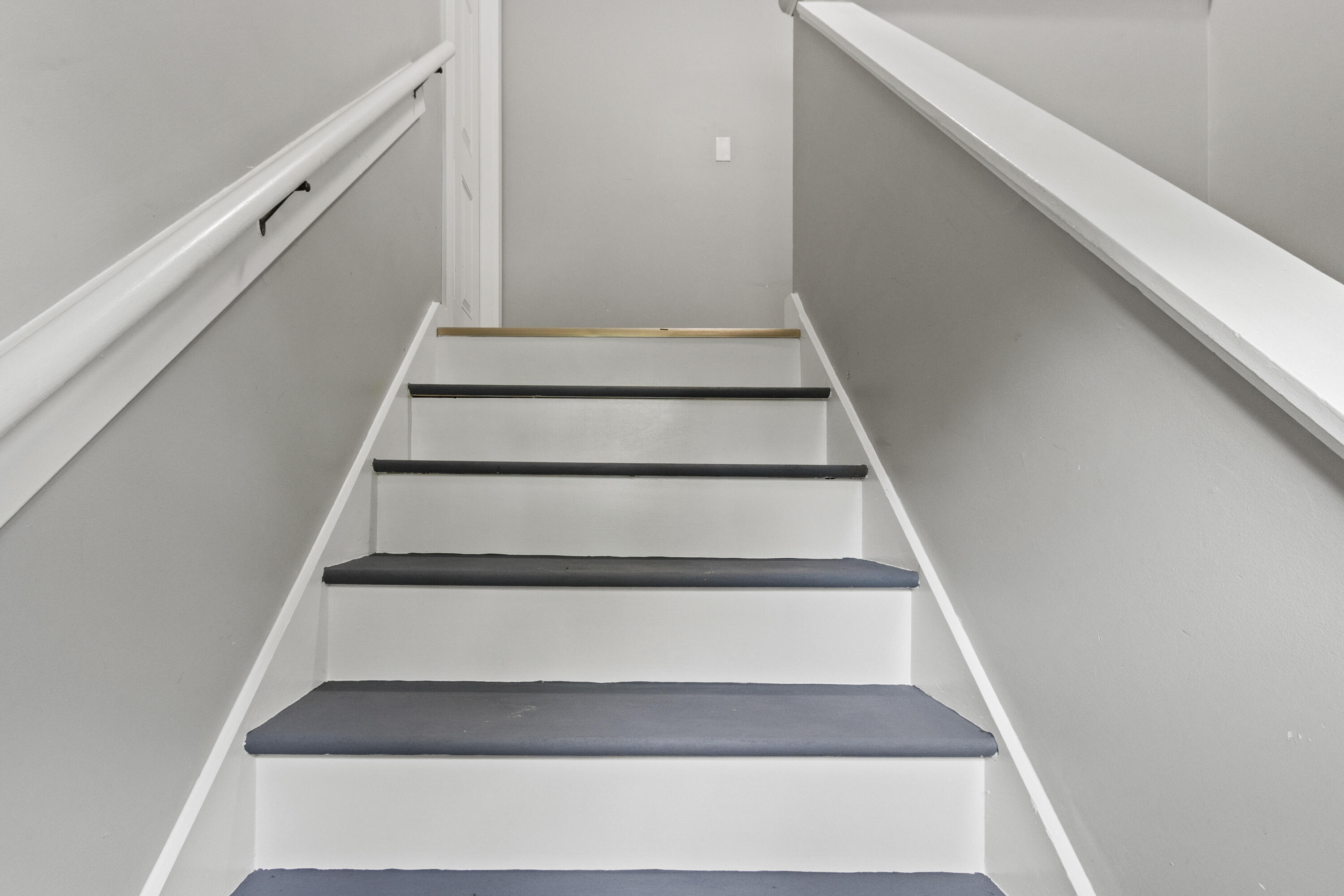 9 Cole Street, #2D, South Portland, ME 04106 202605028TG-71006