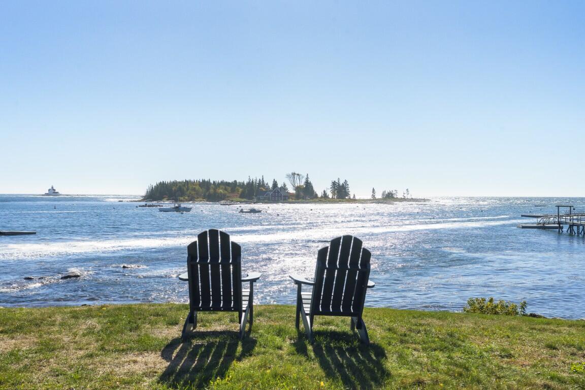 22 Gray Road, Southport, ME, 04576