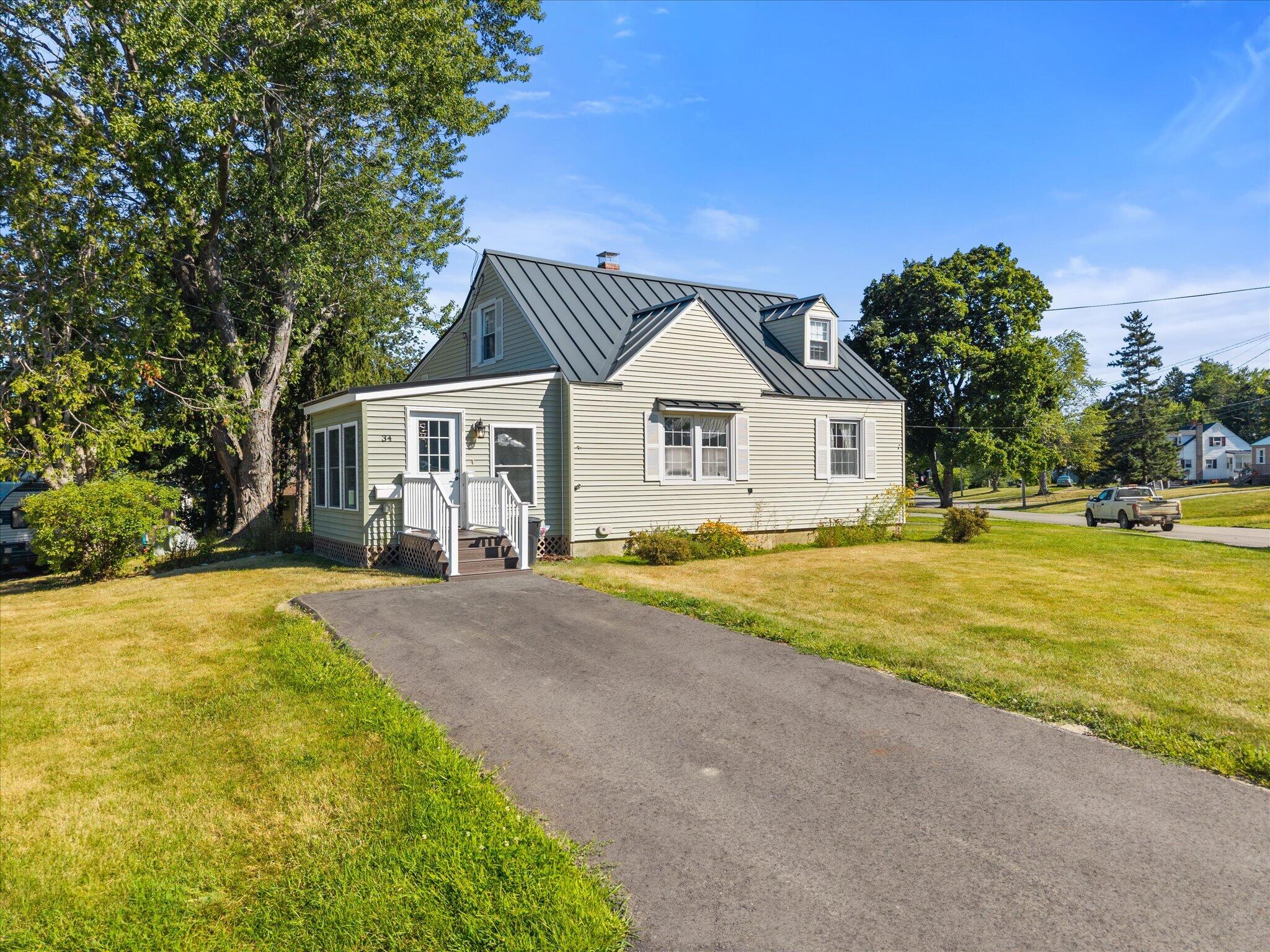 Photo of 34 Lincoln Street Brewer ME 04412