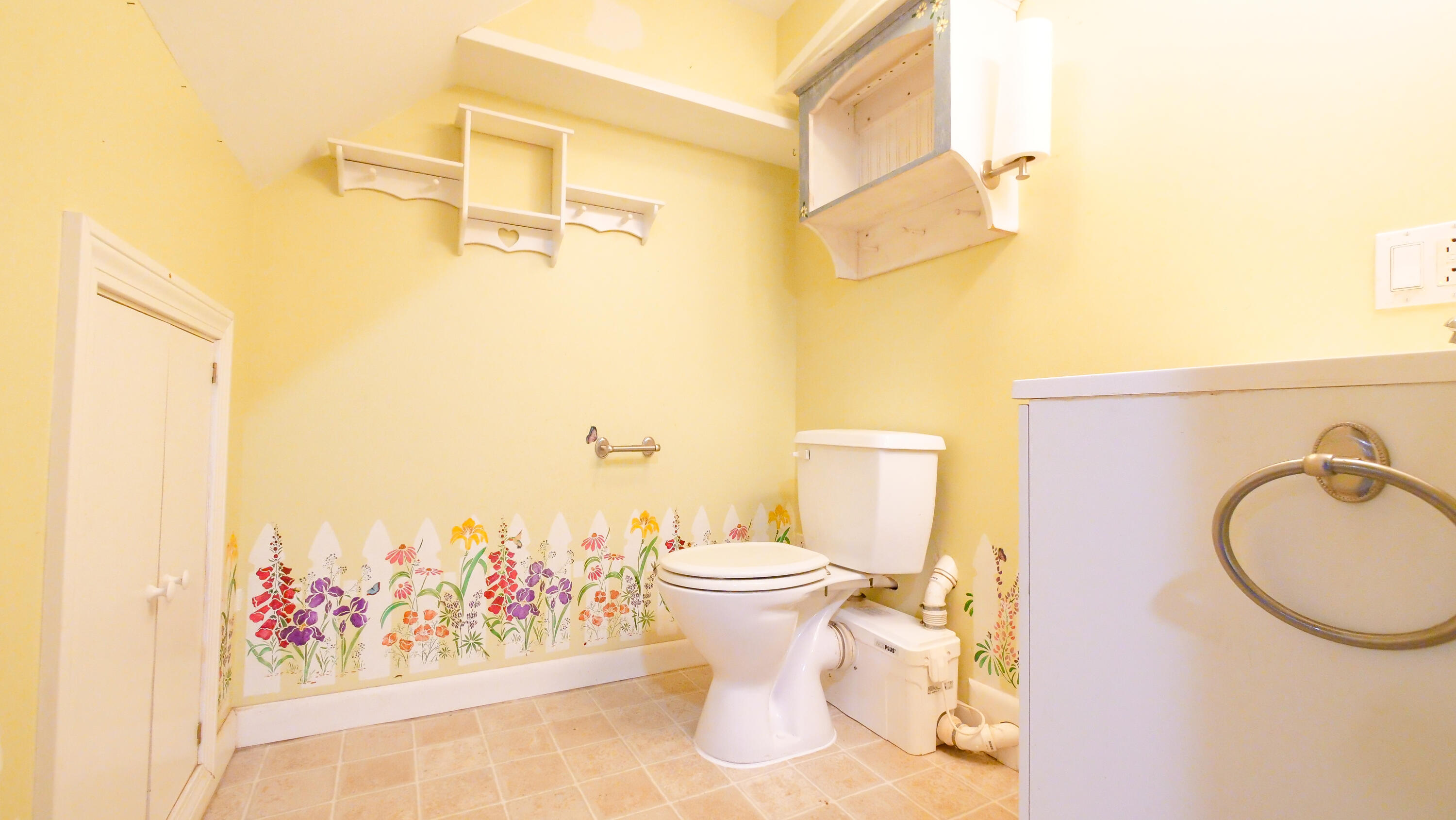 16 Gardner Road, Orono, ME, 04473