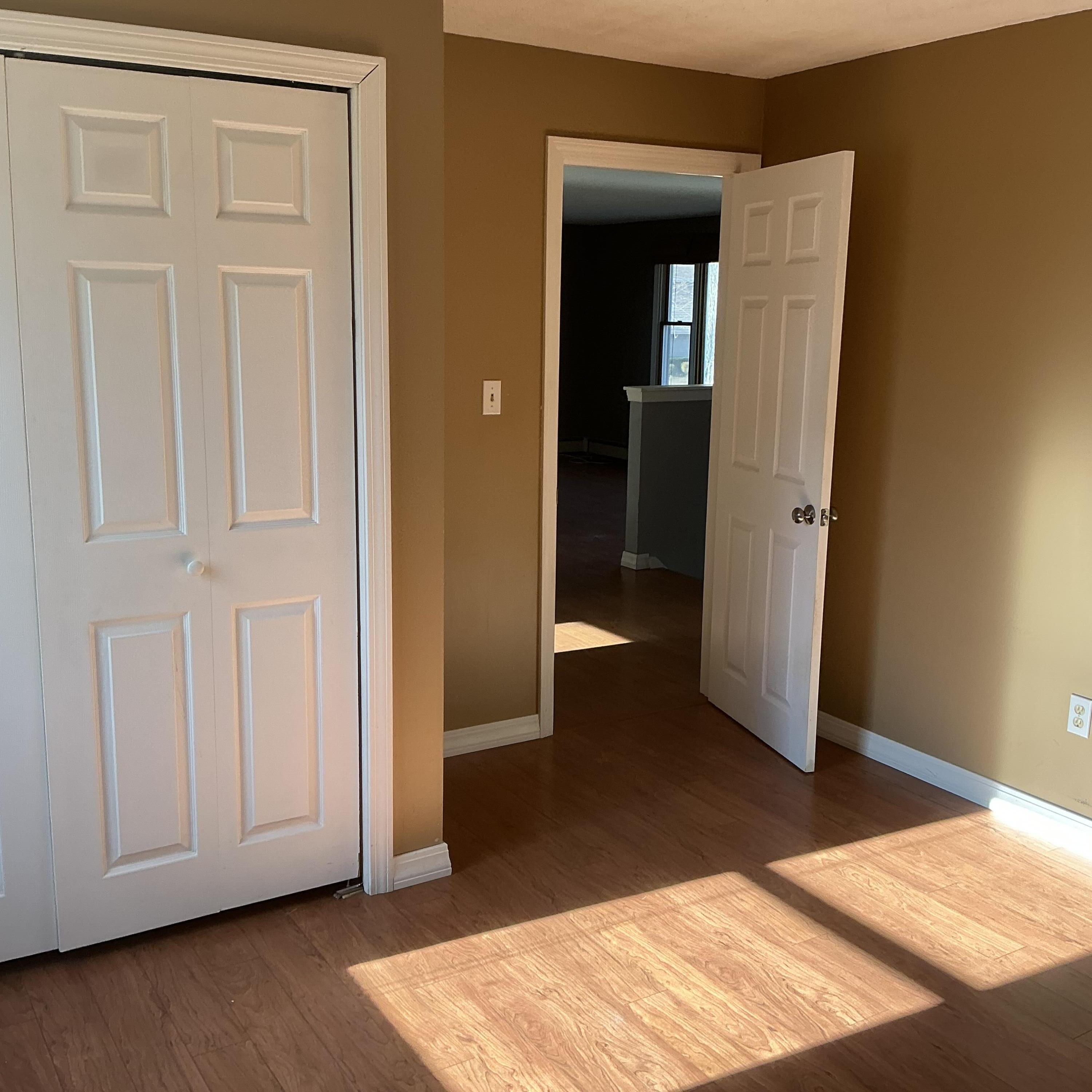 1 Carolyn Street, Topsham, ME, 04086