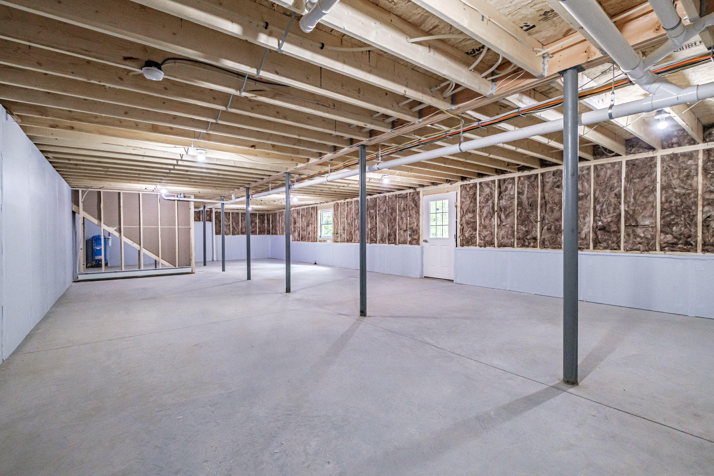 4 Lochview Drive, Lewiston, ME, 04240