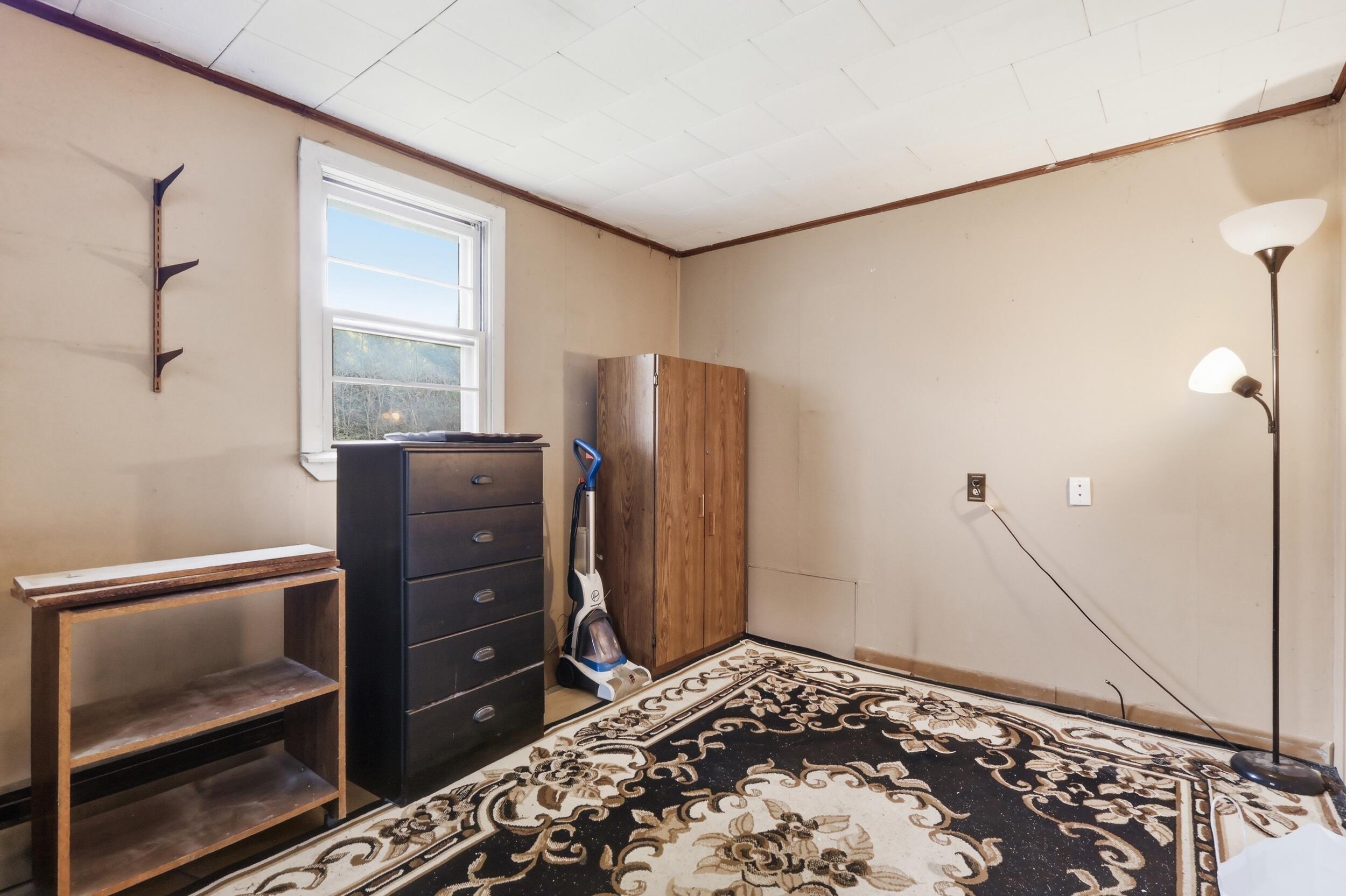 392 Elm Street, Mechanic Falls, ME, 04256