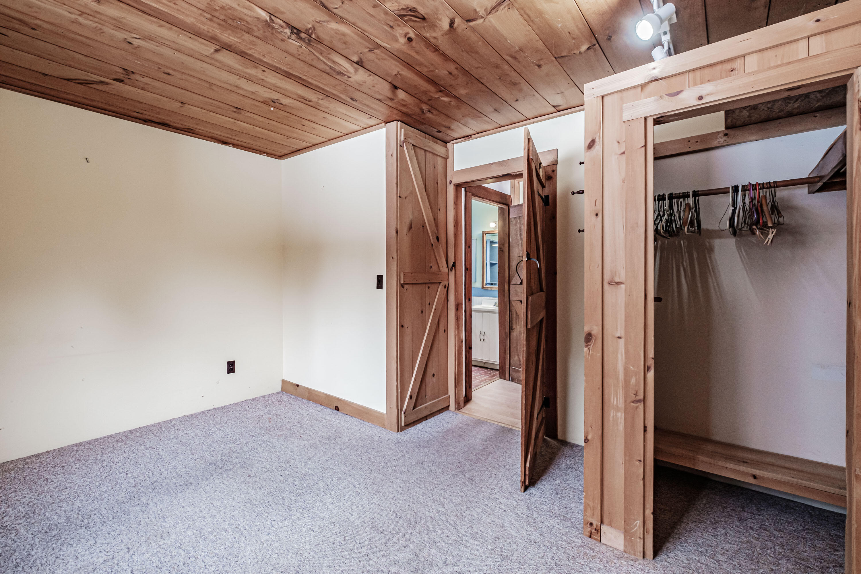 15 Skillings Road, Bethel, ME, 04217-3643