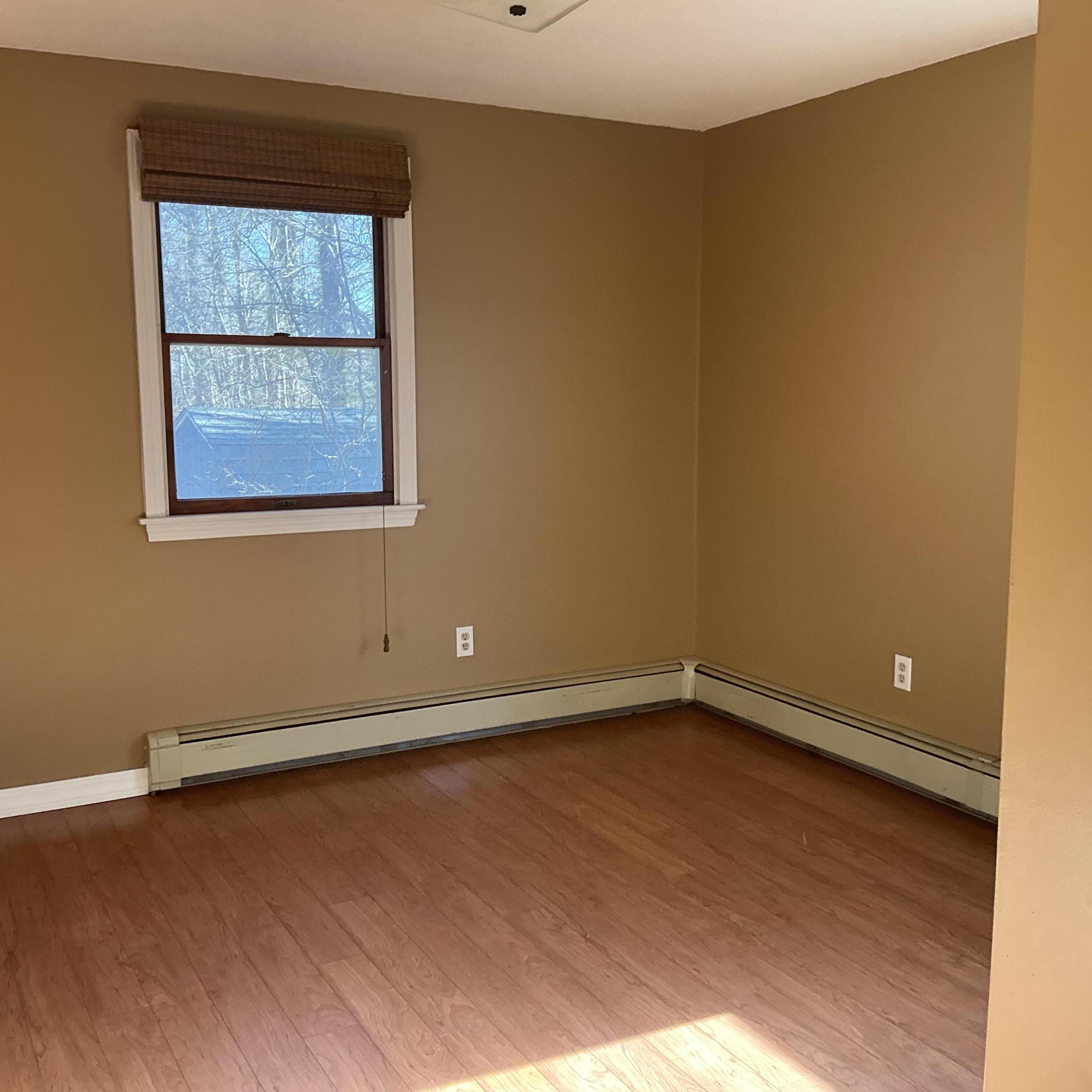1 Carolyn Street, Topsham, ME, 04086