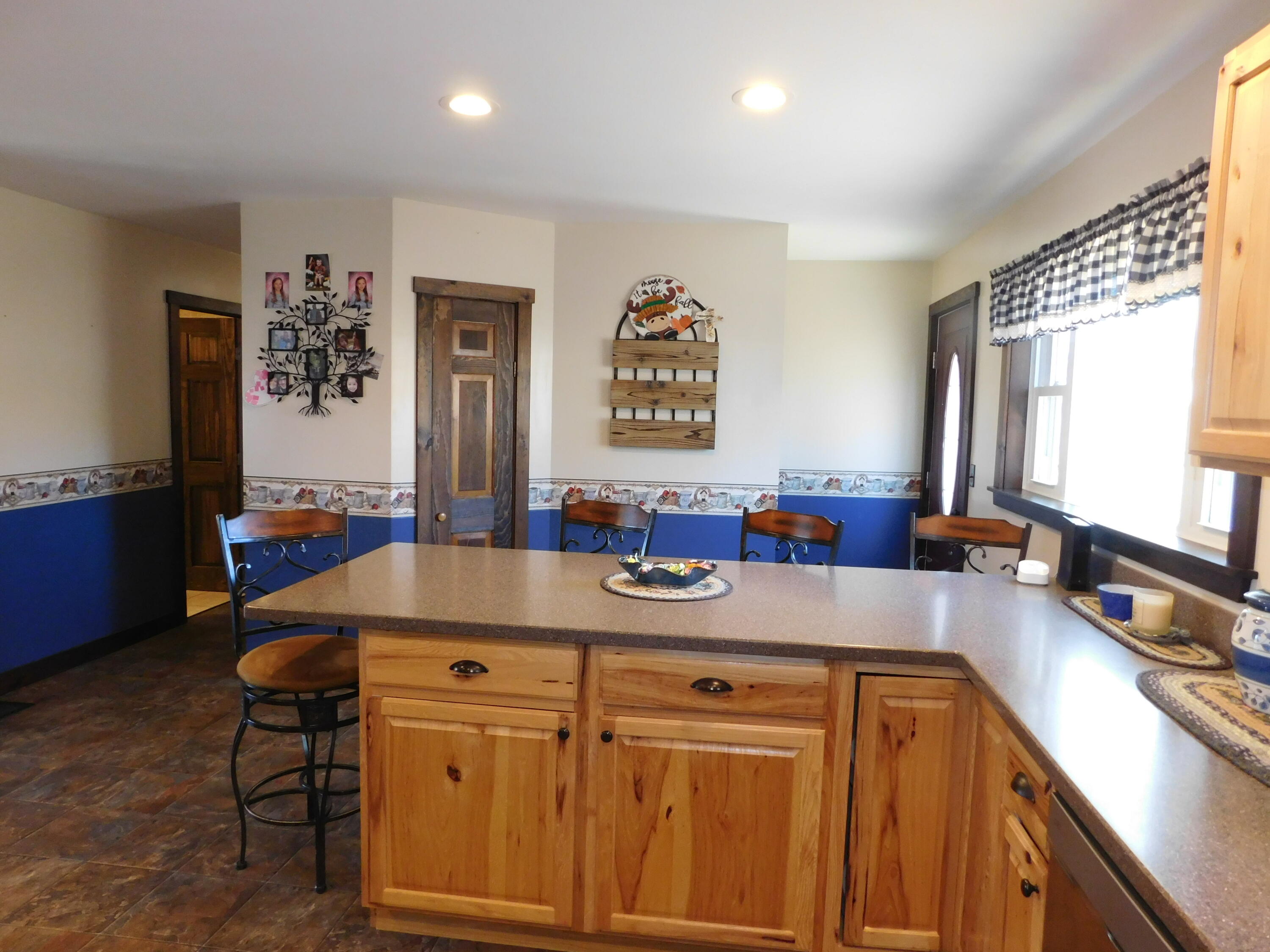 557 Enfield Road, Lincoln, ME, 04457