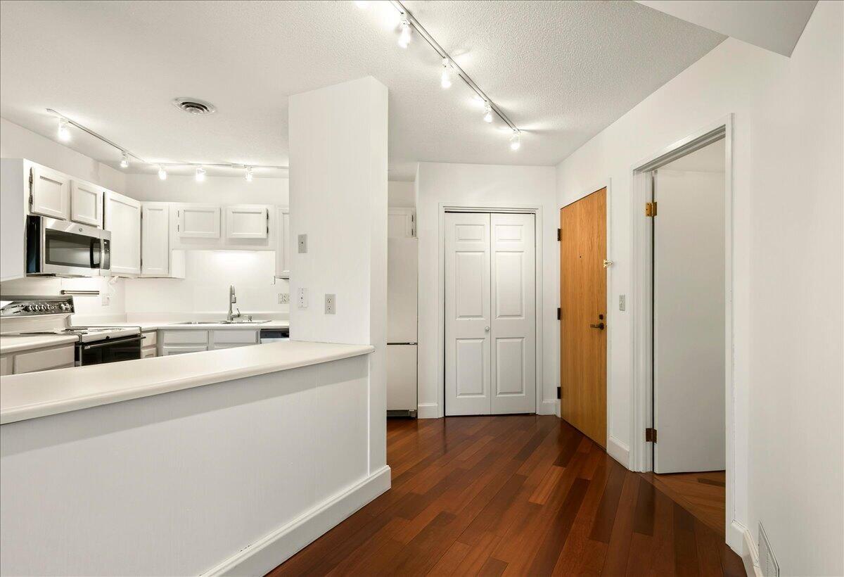 112 Franklin Street, #D6, Bangor, ME 04401 06-112 Franklin St_D6-5