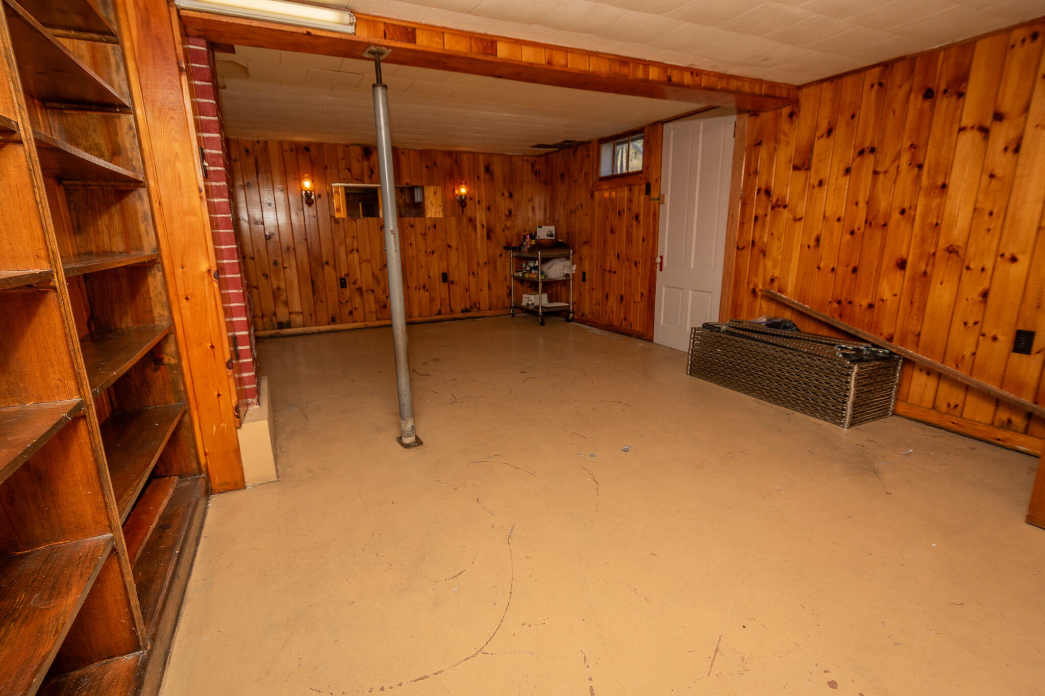 947 W Main Street, Dover-foxcroft, ME, 04426