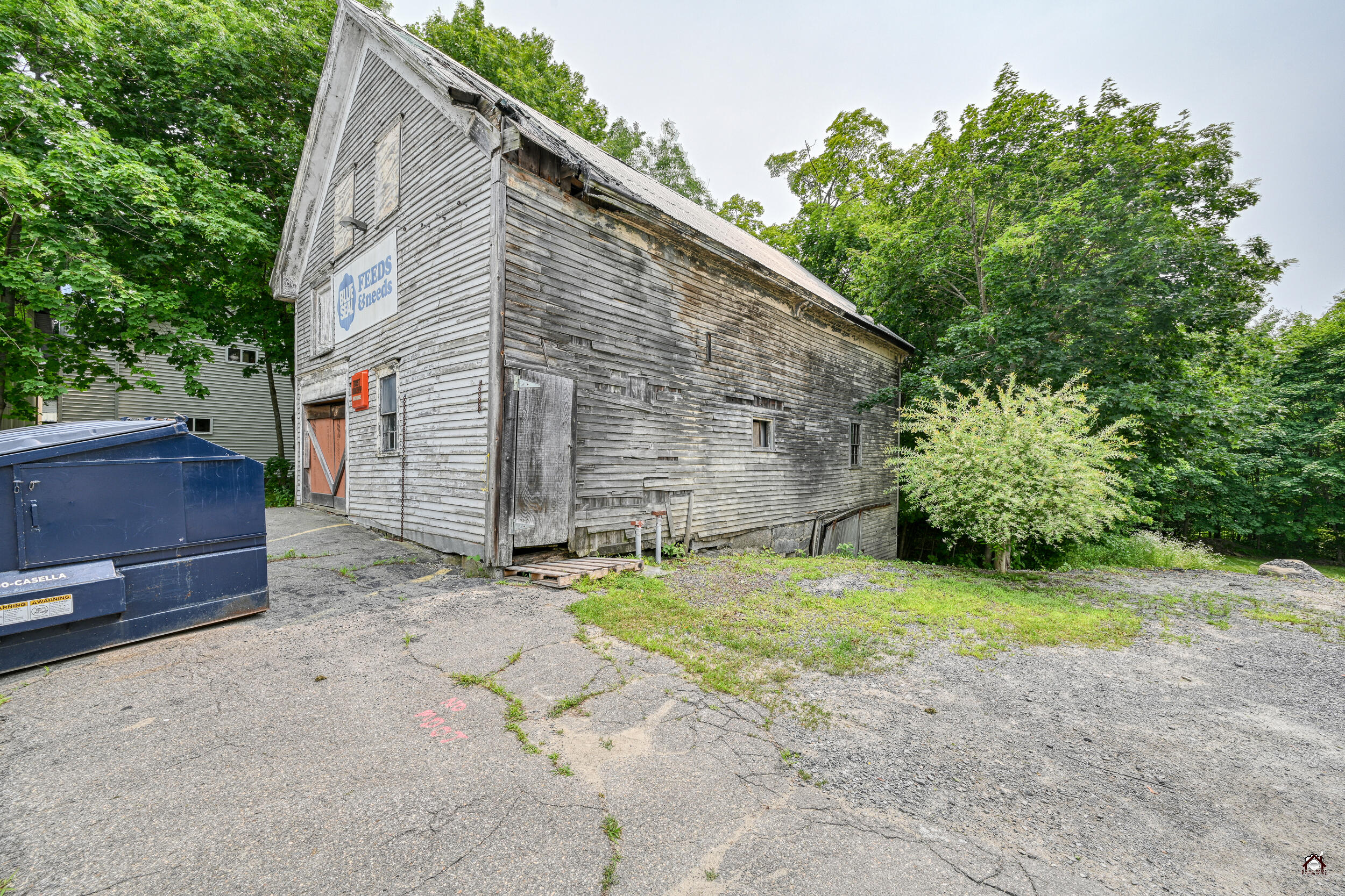 46 Main Street, Oakland, ME 04358 215-lp-113