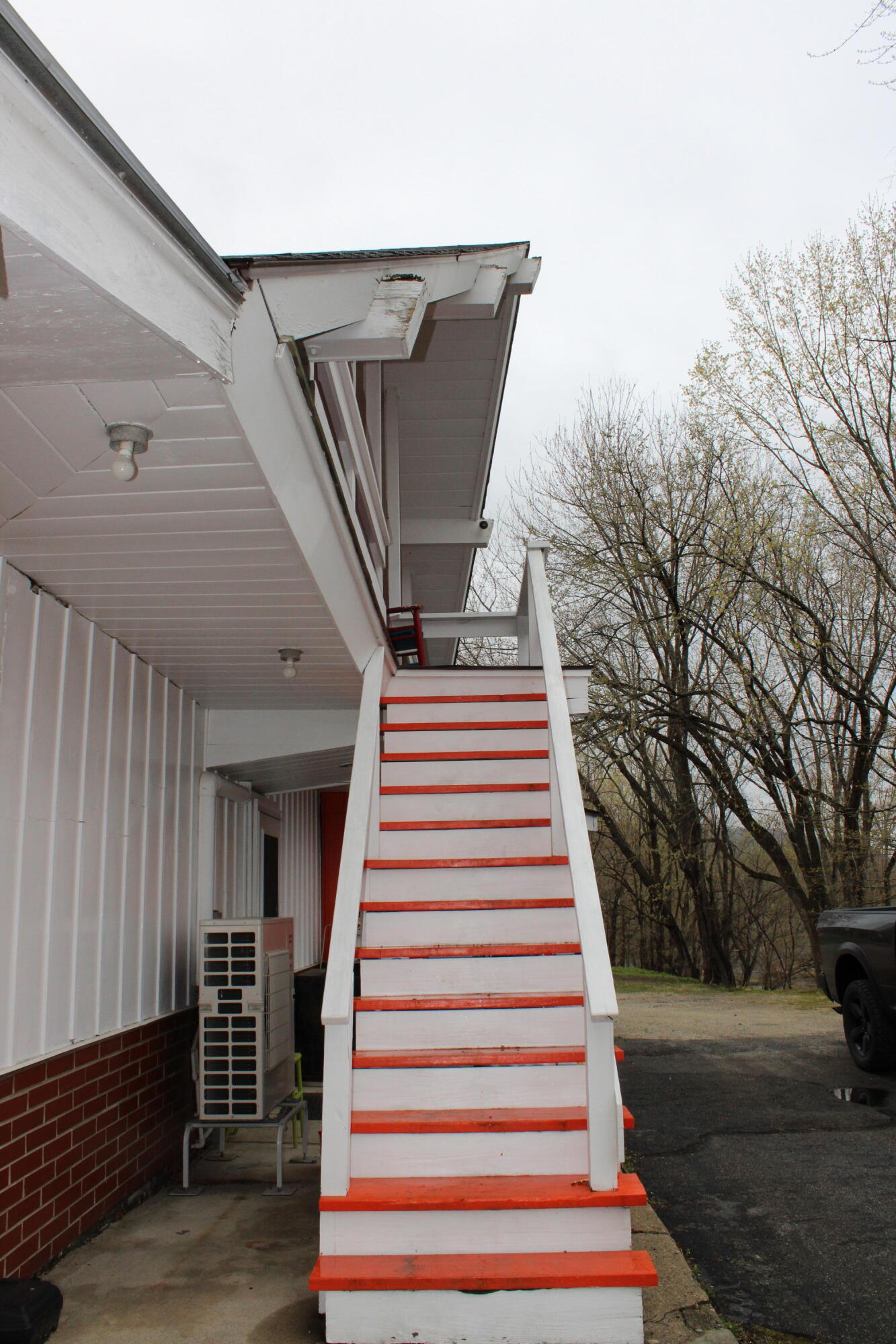 856 River Road, Mexico, ME, 04257