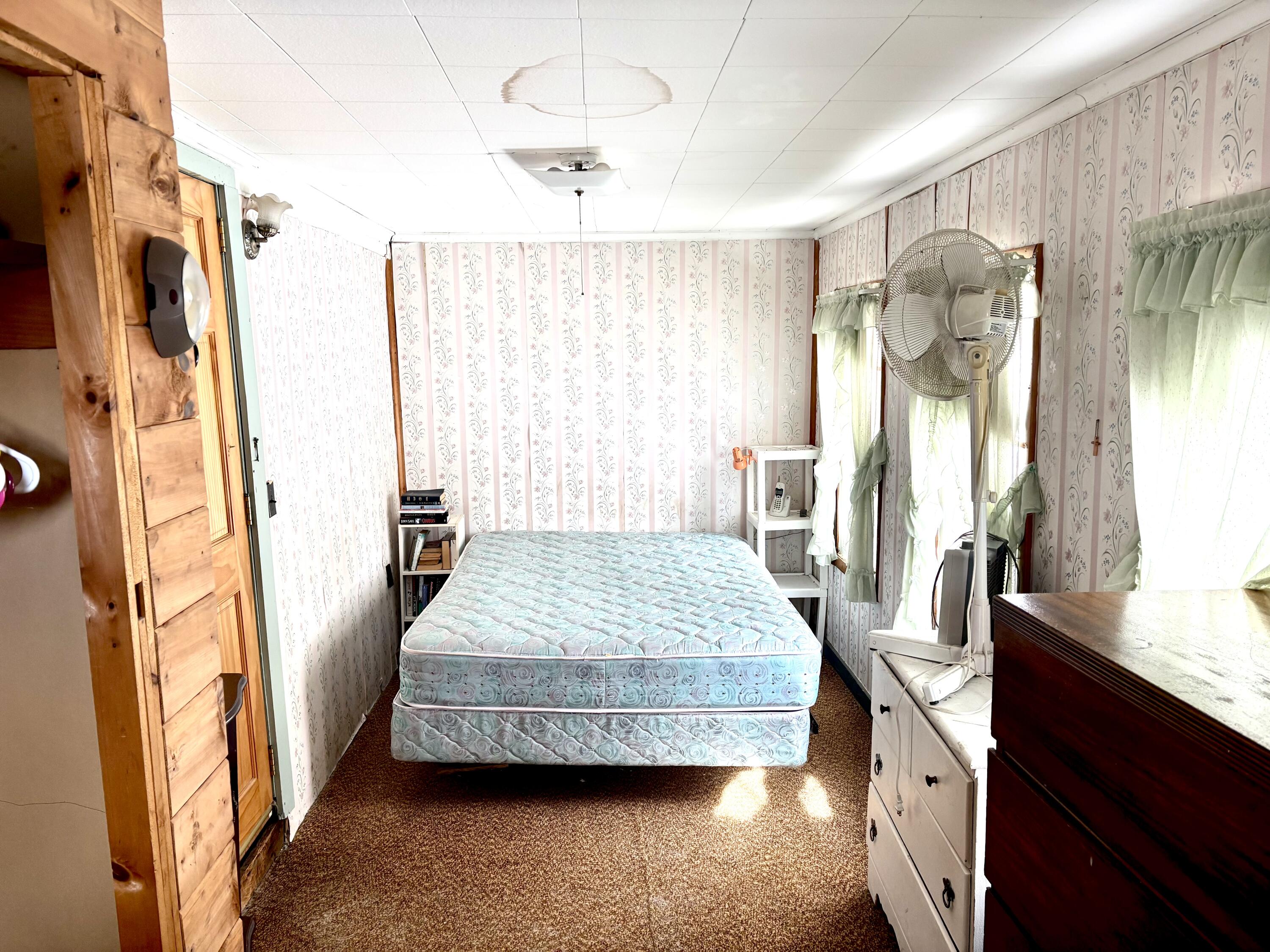 6 Horseshoe Road, Medway, ME, 04460