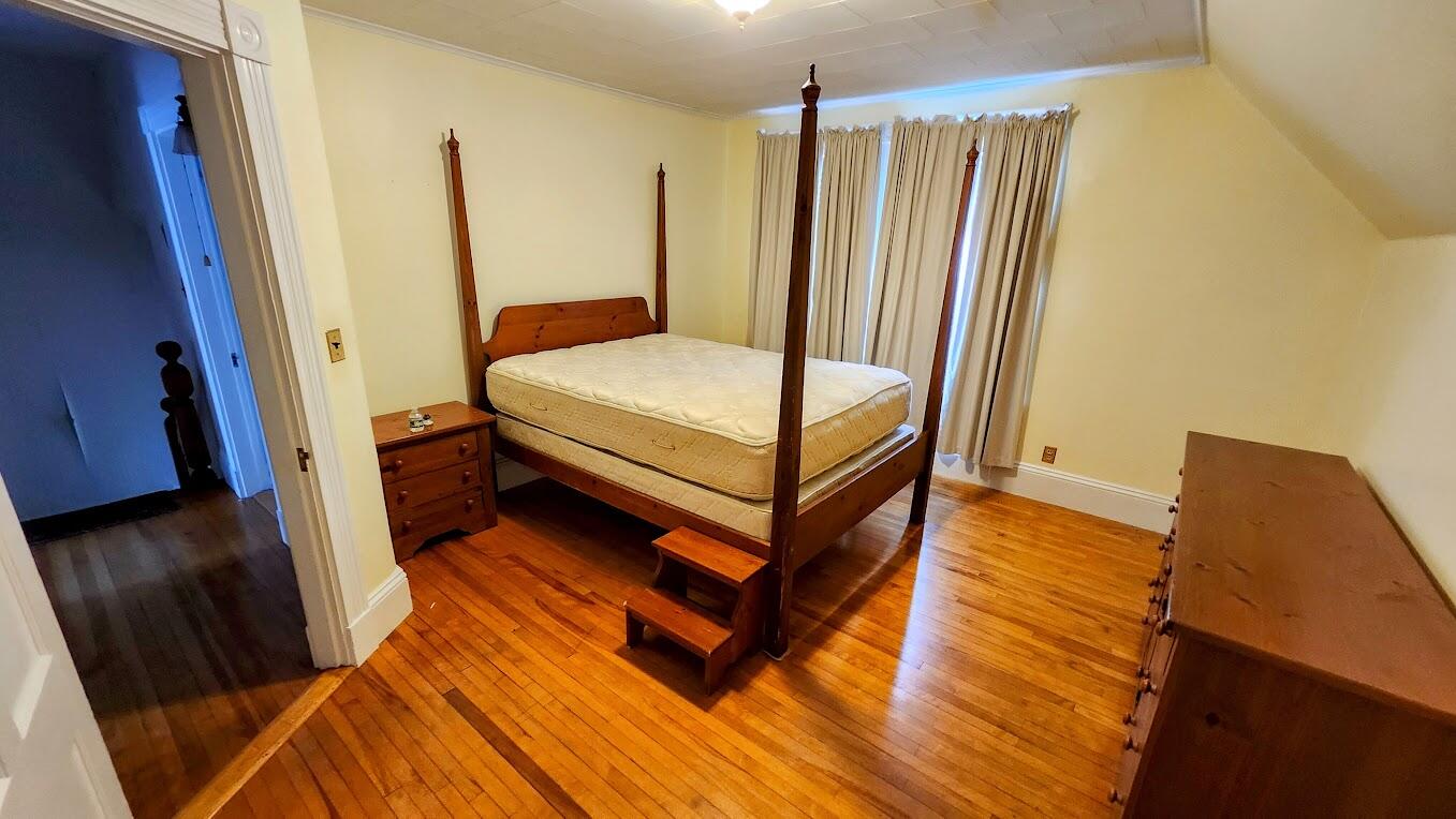 17 Bates Street, Millinocket, ME, 04462