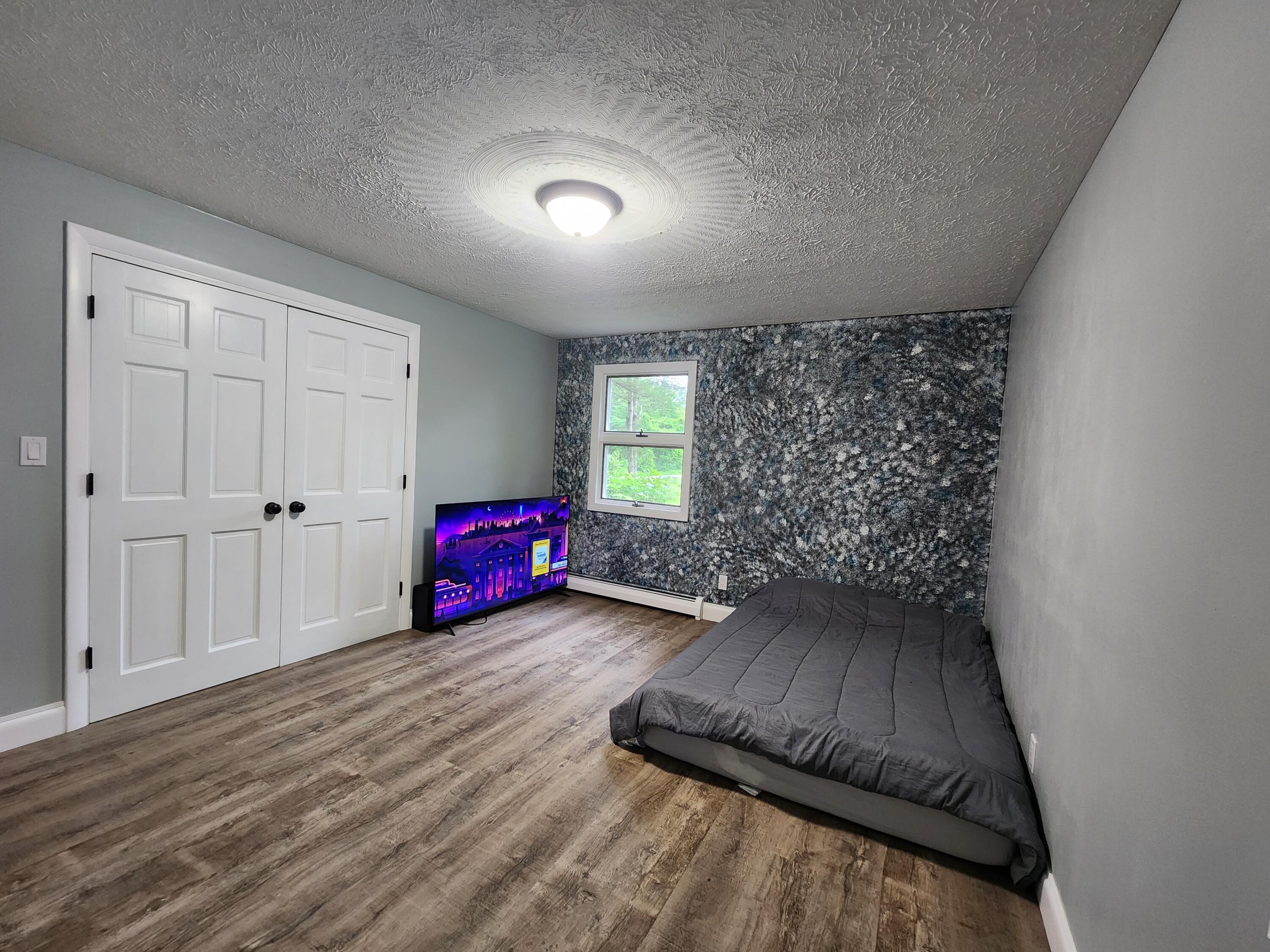 18 Martin Heights, Raymond, ME, 04071