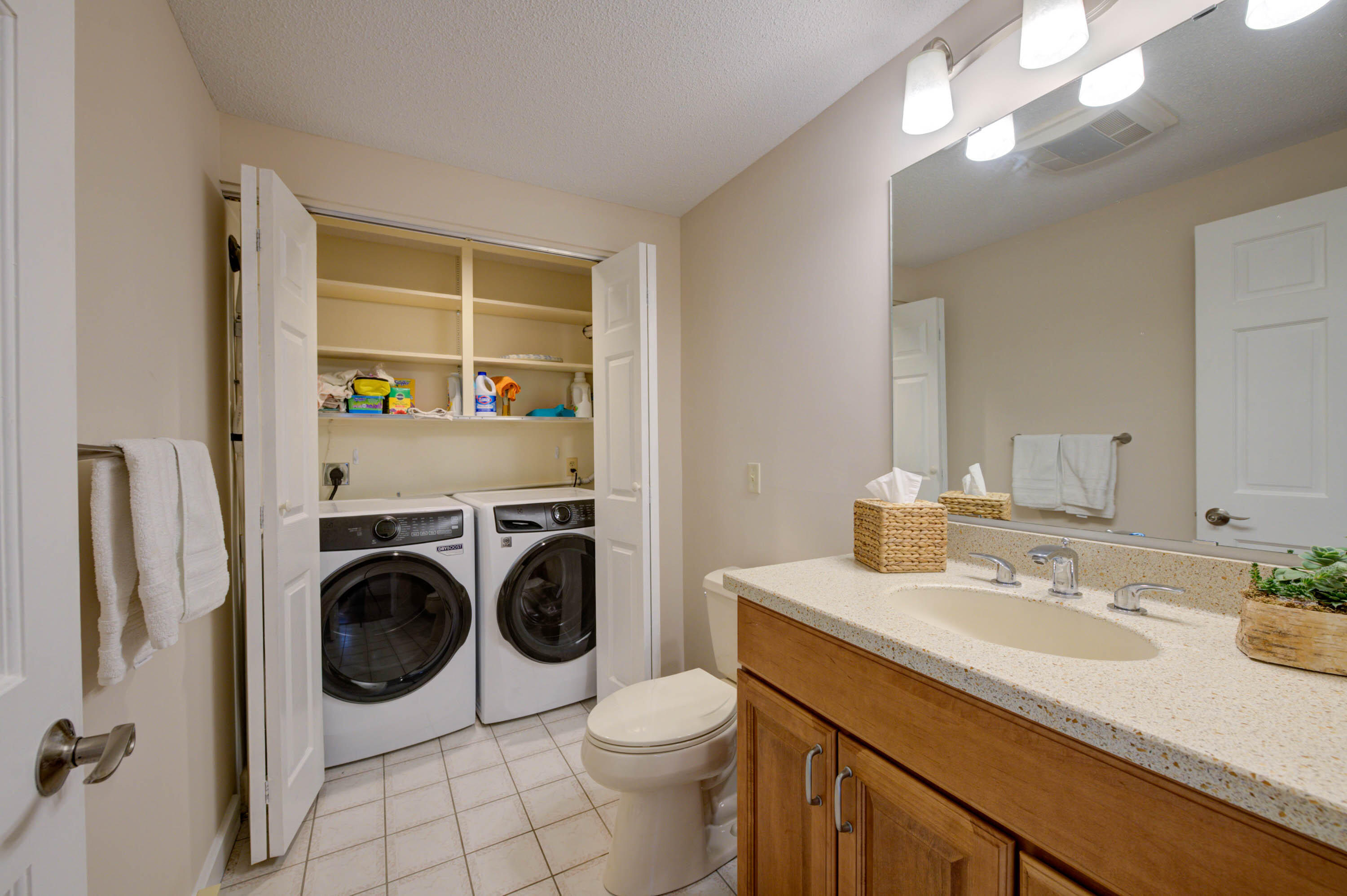 19 Goodridge Drive UNIT 31, Naples, ME, 04055