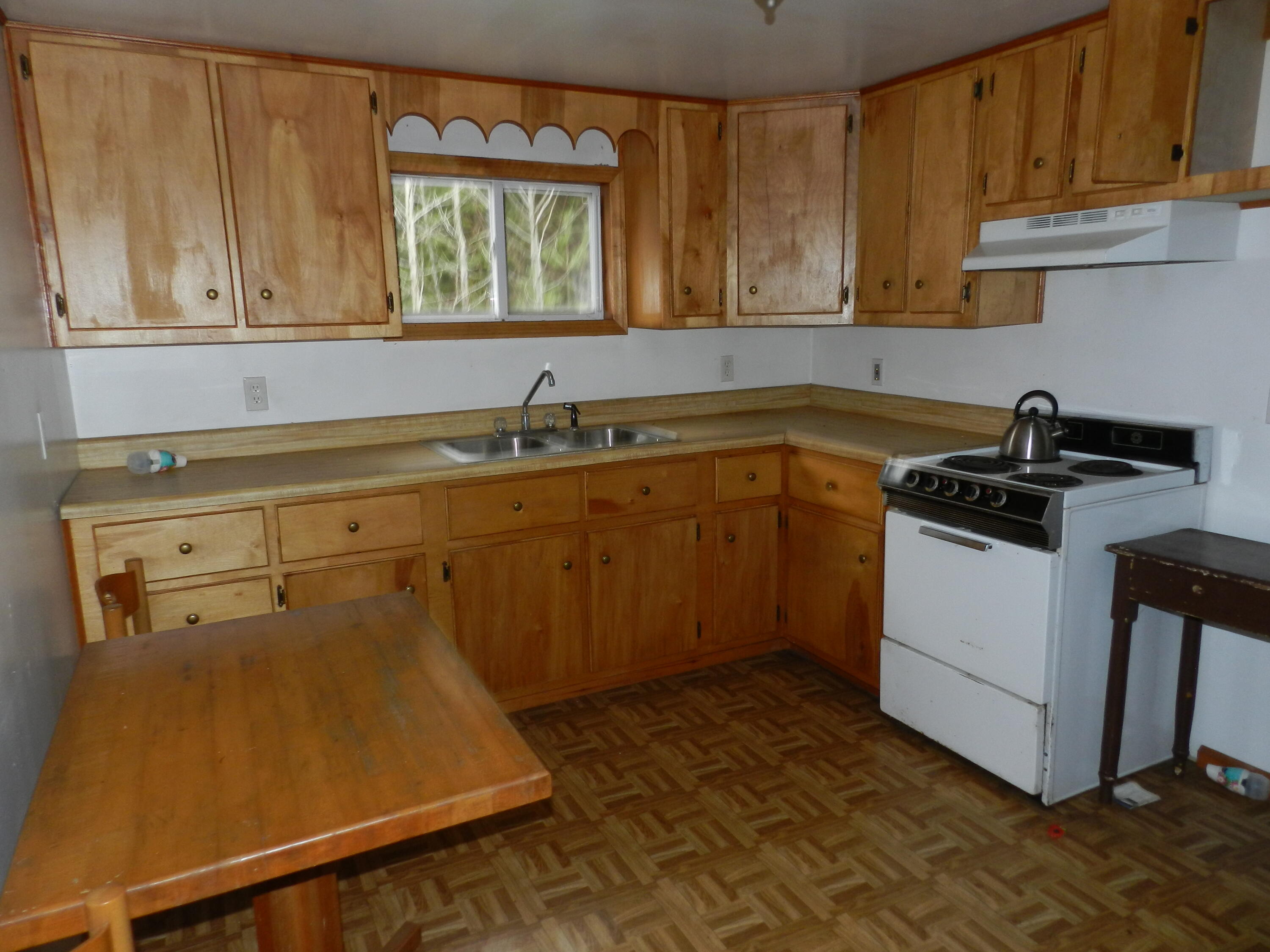 632 County Road, Milford, ME, 04461