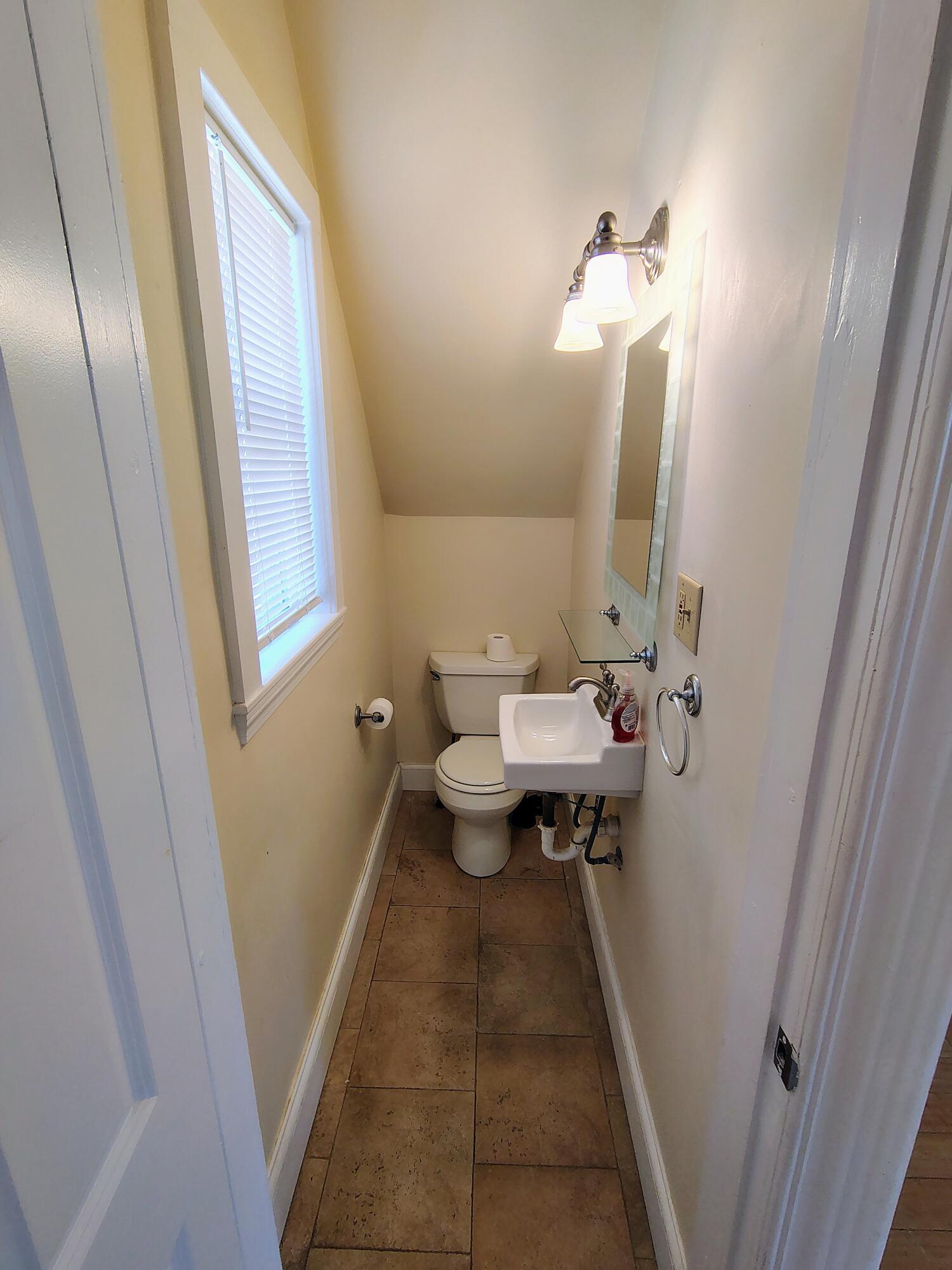 60 West Street, Bangor, ME, 04401